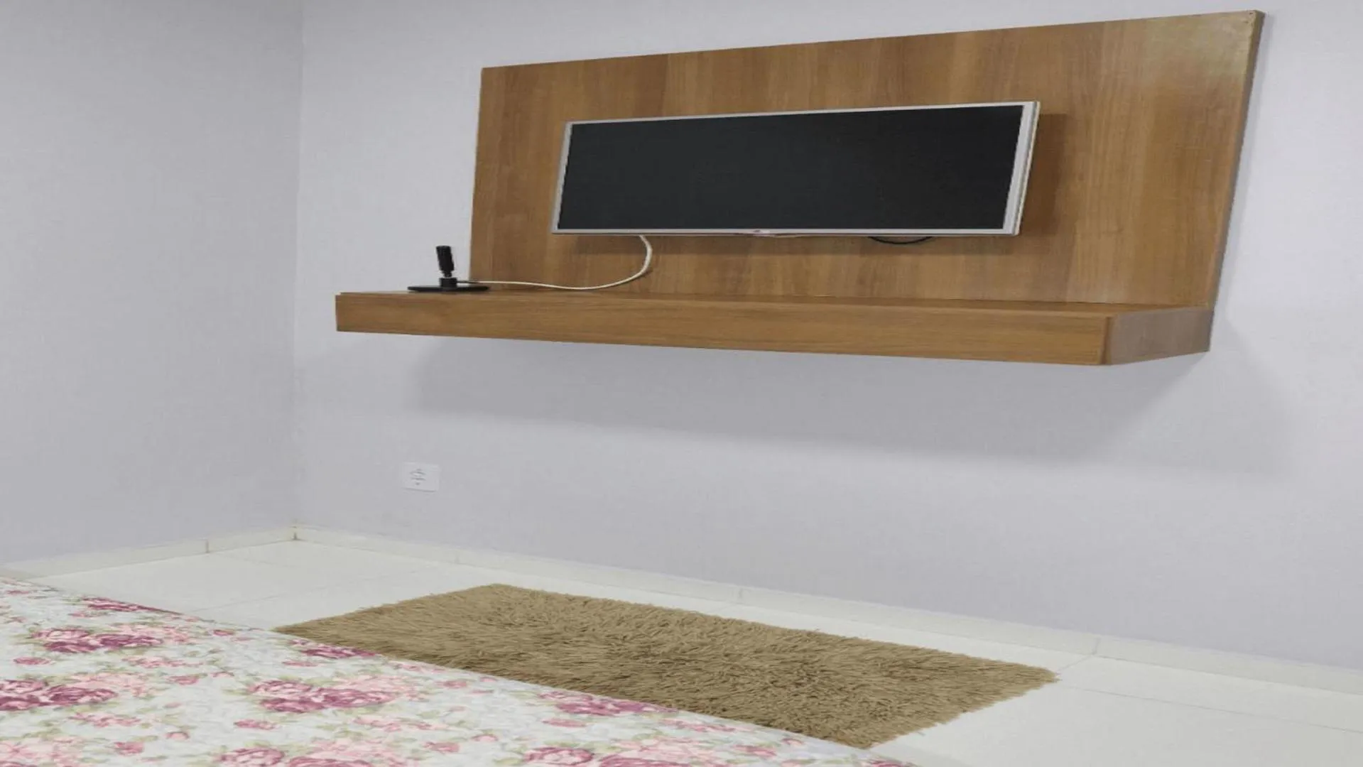 View (from property/room), Bed in Hotel Residencial Manaus - Flores