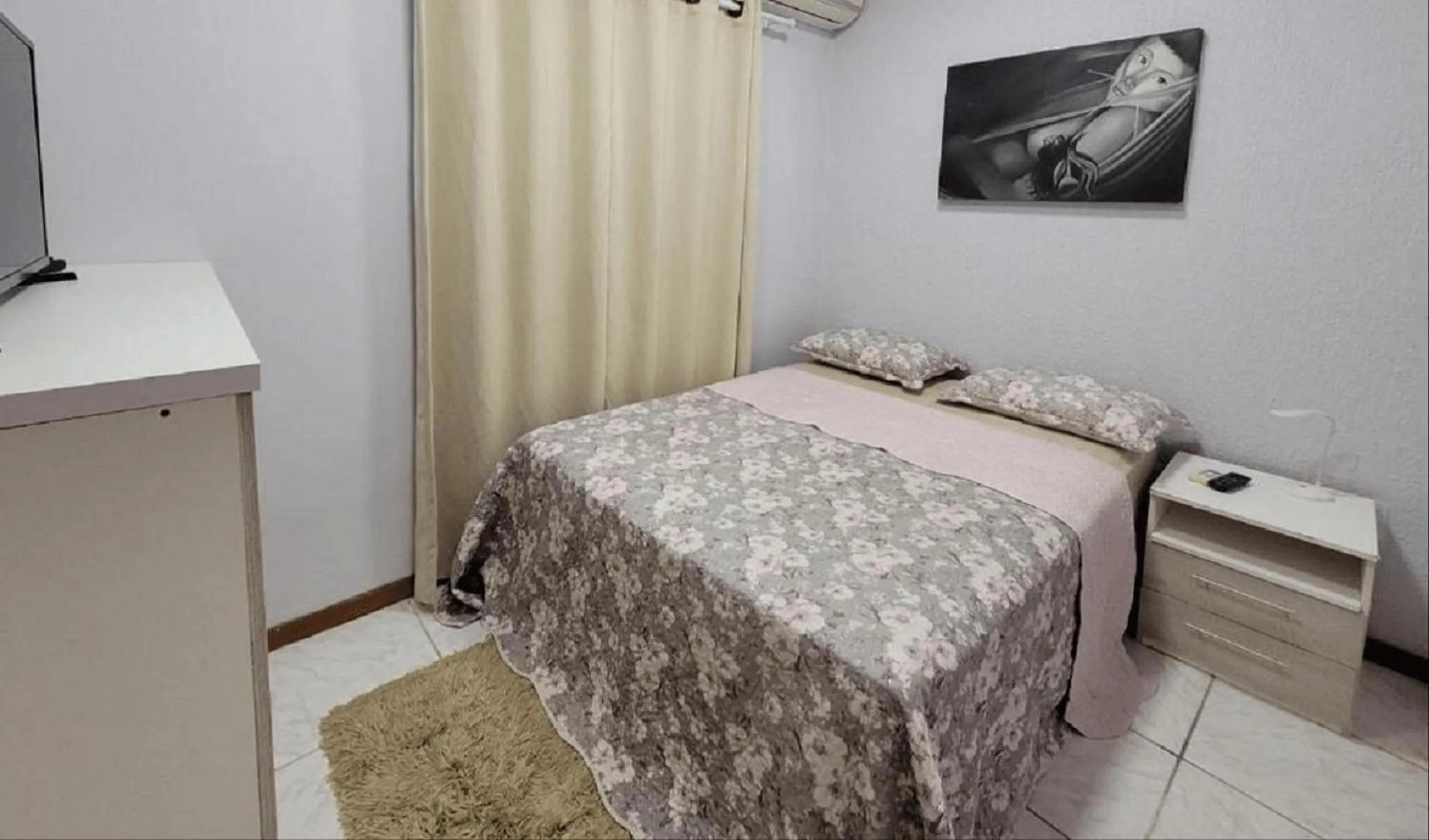 View (from property/room), Bed in Hotel Residencial Manaus - Flores