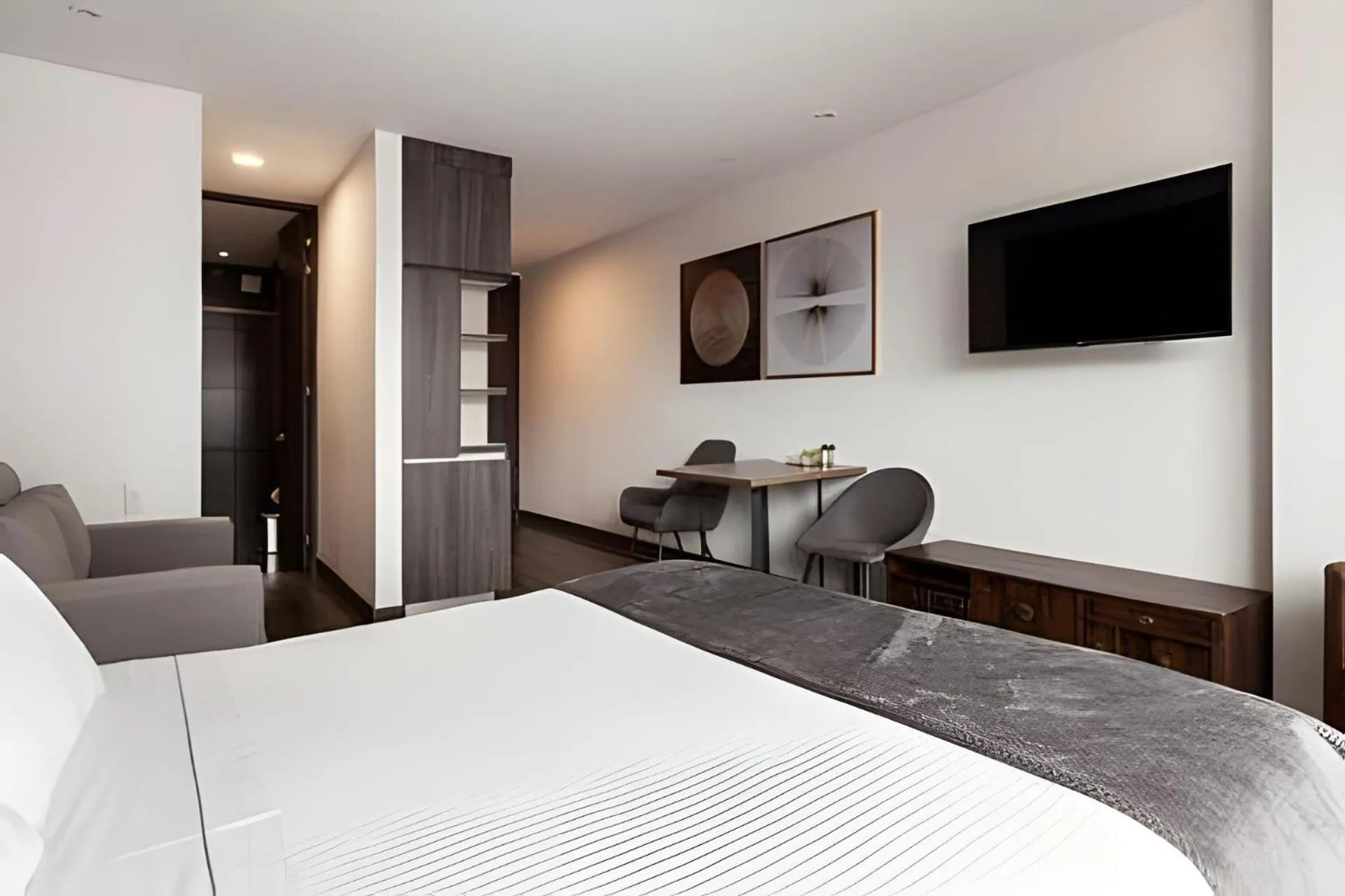 Photo of the whole room, Bed in Edificio Morph Chico