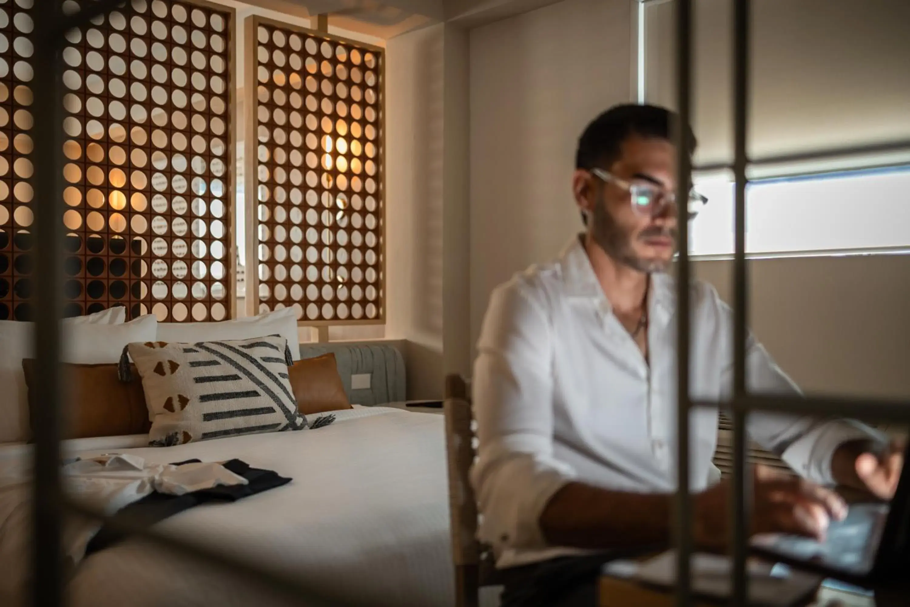 People, Bed in HiBird- Apartment and Suites Hotel People, Bed in HiBird- Apartment and Suites Hotel