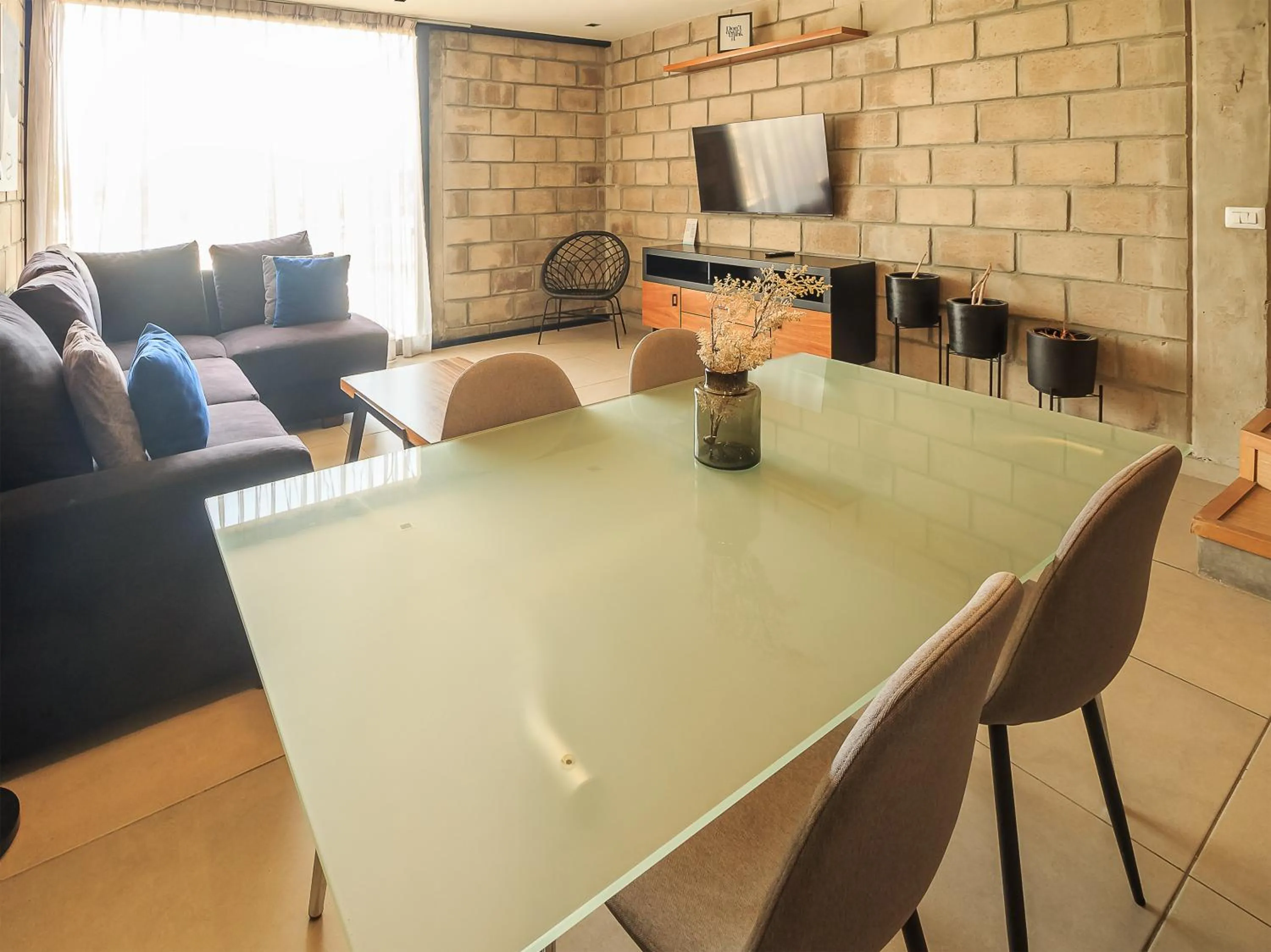 Communal lounge/ TV room in Tribu Centro Histórico