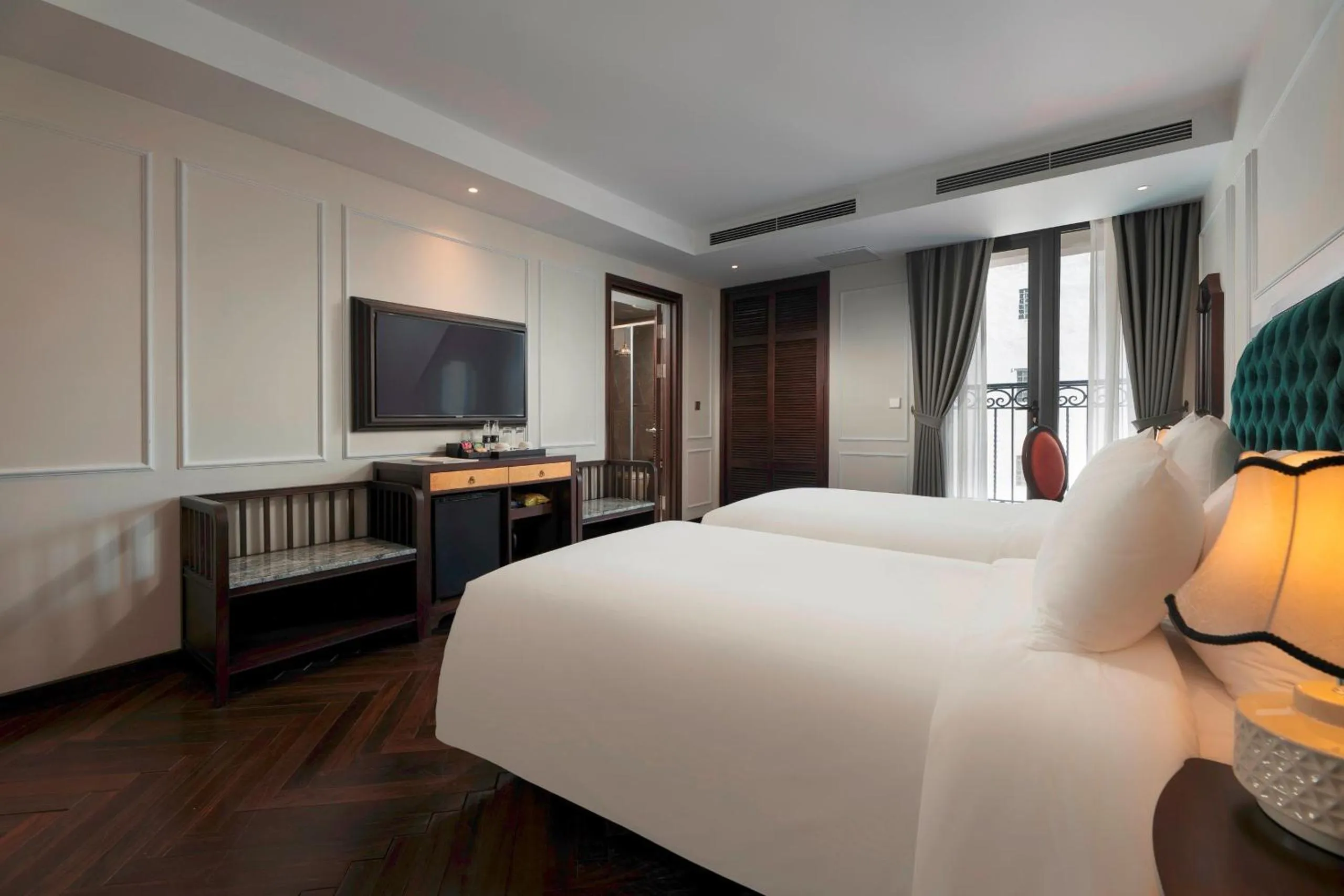 Bedroom, Bed in LeaH Silk Hotel