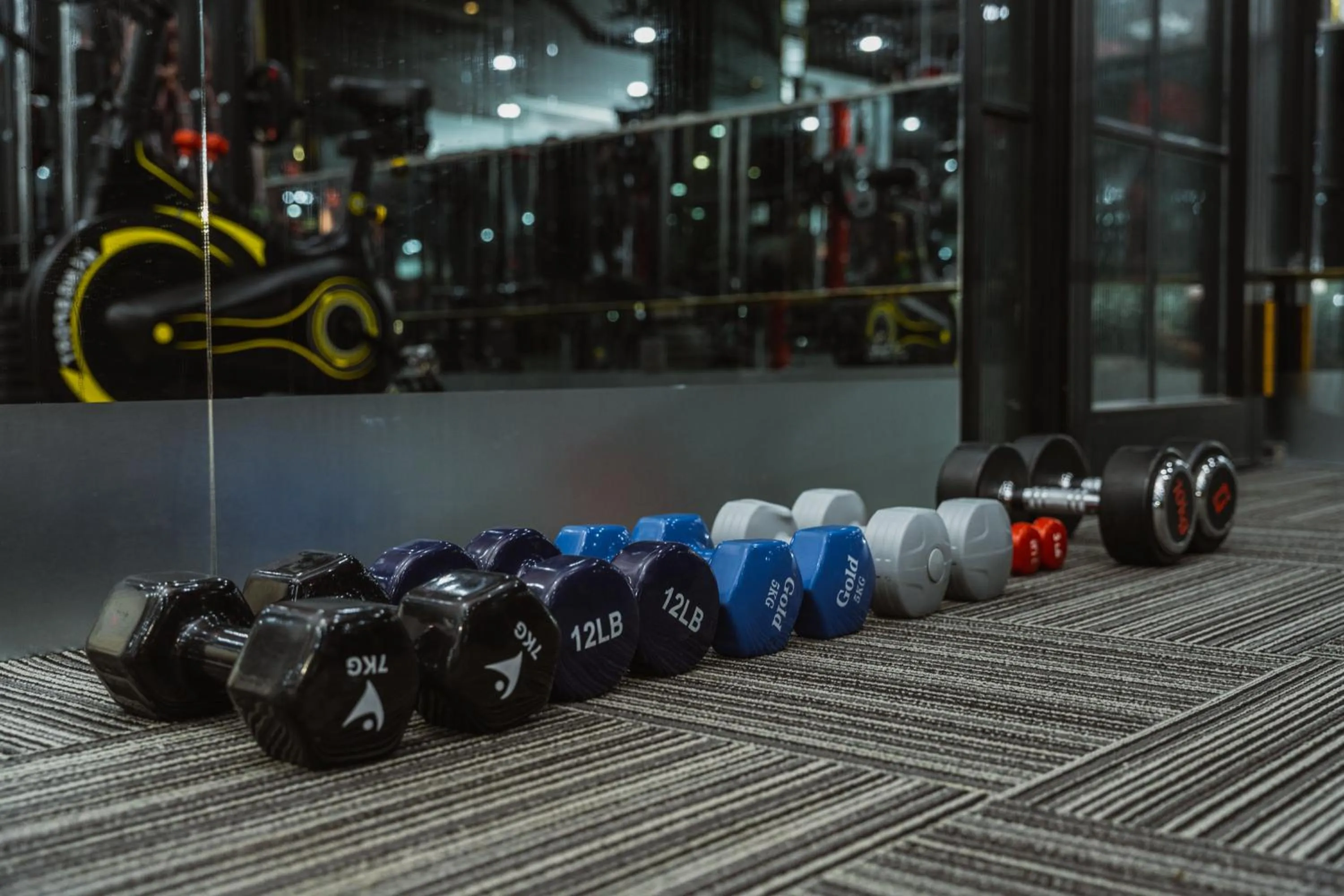 Fitness centre/facilities in LeaH Silk Hotel