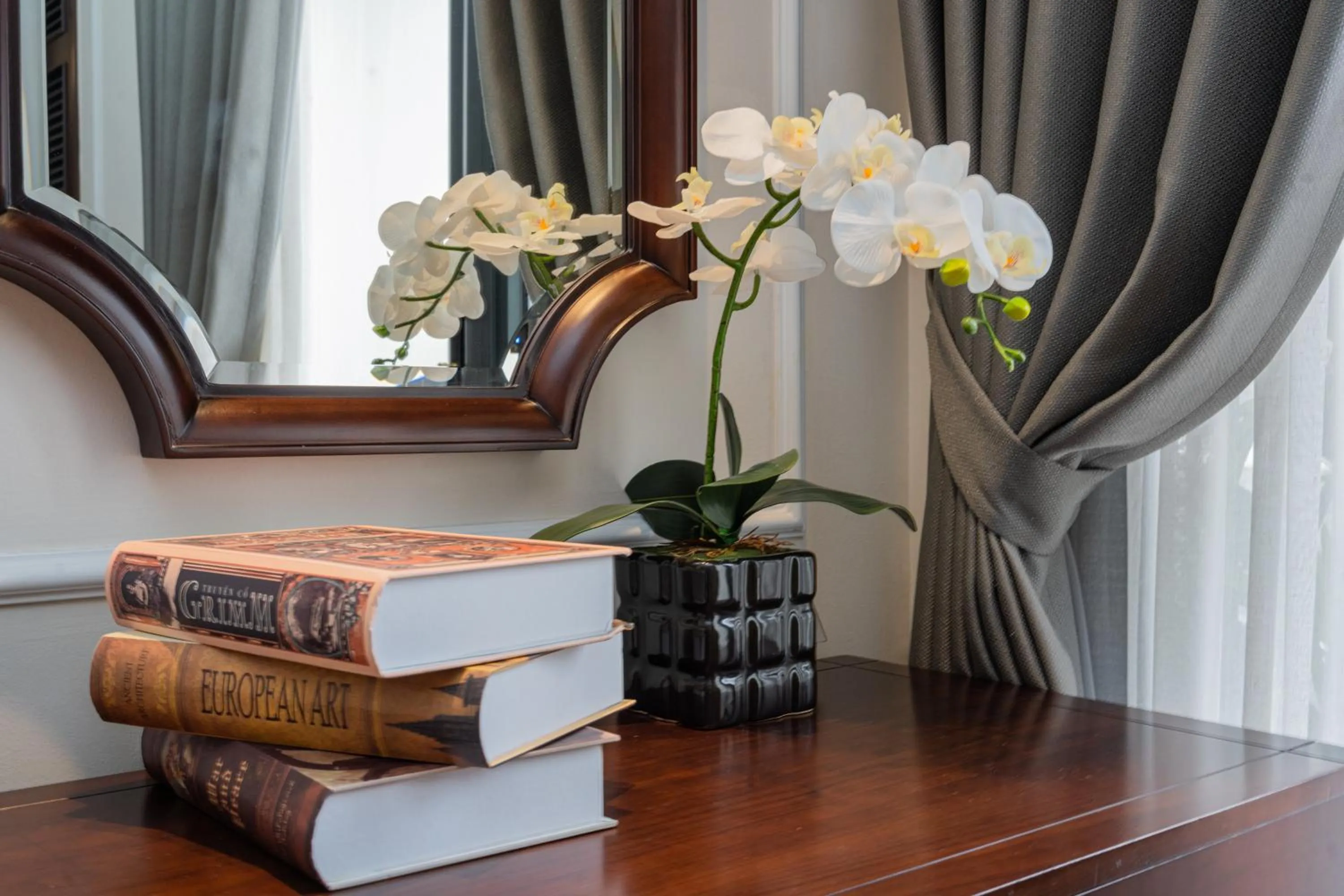 Bedroom in LeaH Silk Hotel