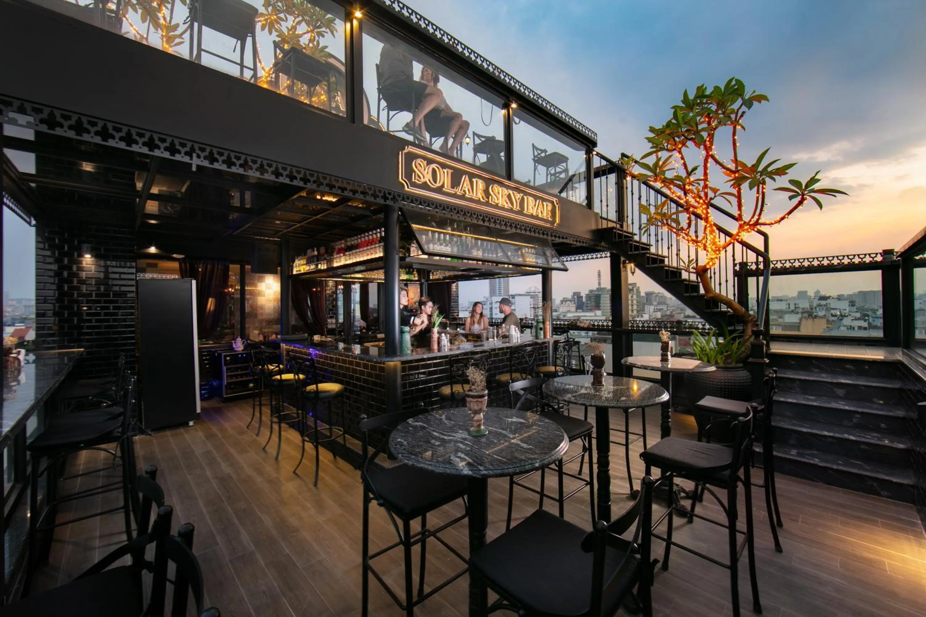 Lounge or bar in LeaH Silk Hotel