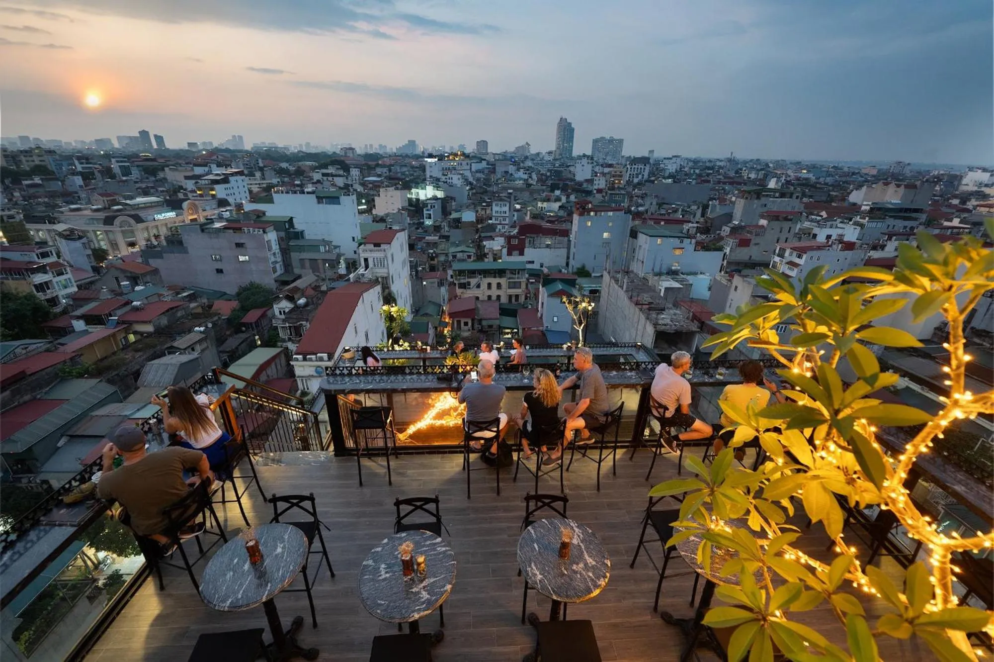 Lounge or bar in LeaH Silk Hotel