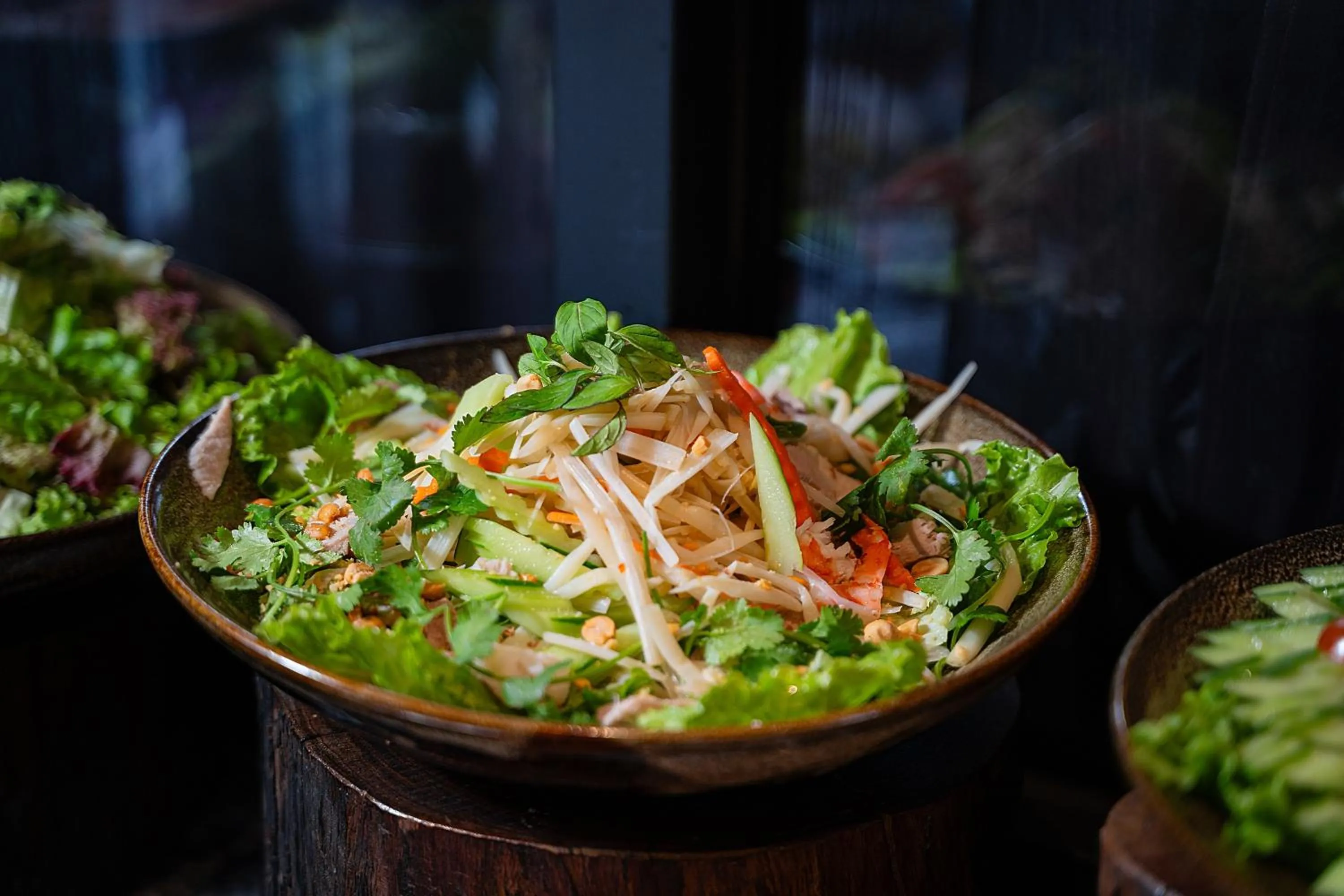 Restaurant/places to eat in LeaH Silk Hotel