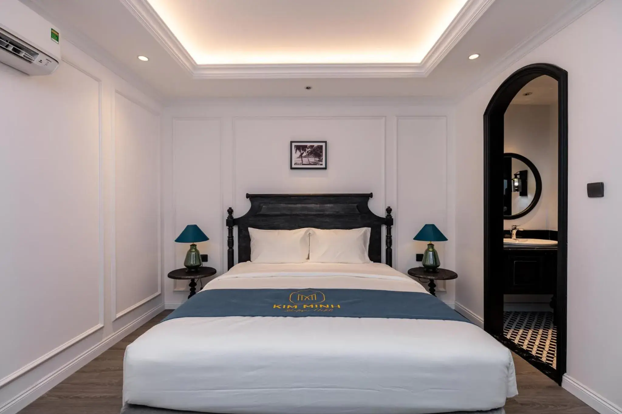 Bed in Kim Minh Boutique Bed in Kim Minh Boutique