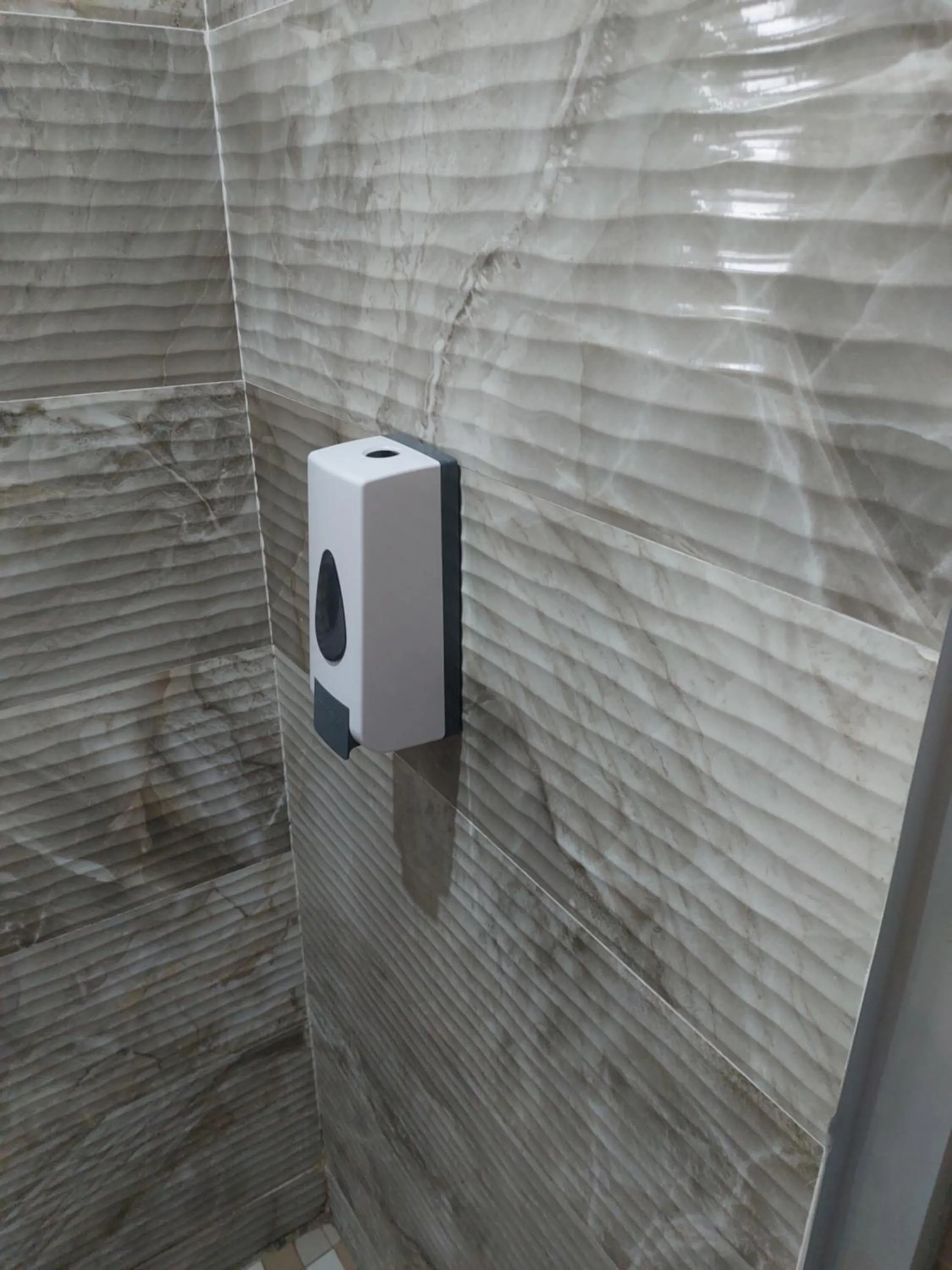 Shower in Gold Crown International Hotel Johannesburg