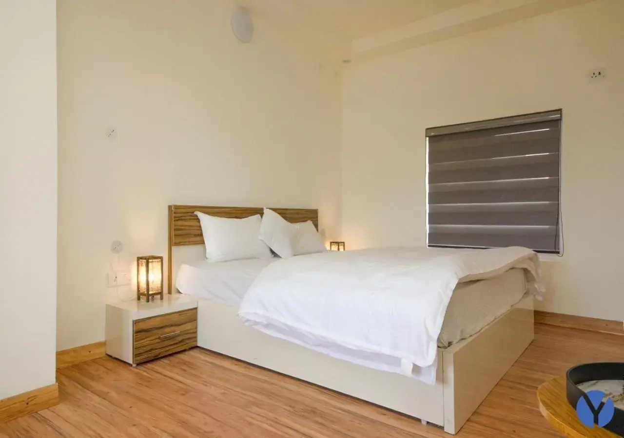 Bed in The Yakshaa Neelkanth Bed in The Yakshaa Neelkanth