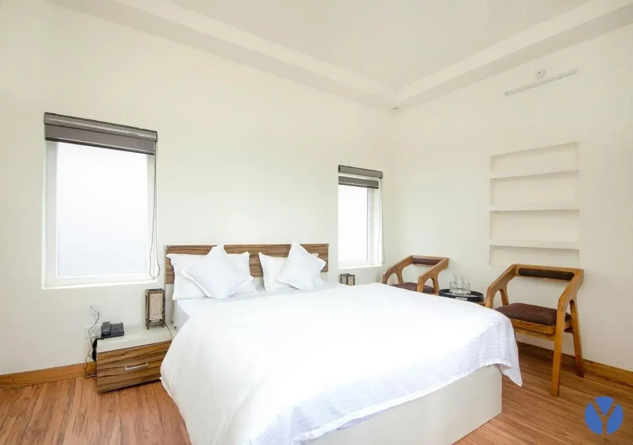 Bed in The Yakshaa Neelkanth Bed in The Yakshaa Neelkanth