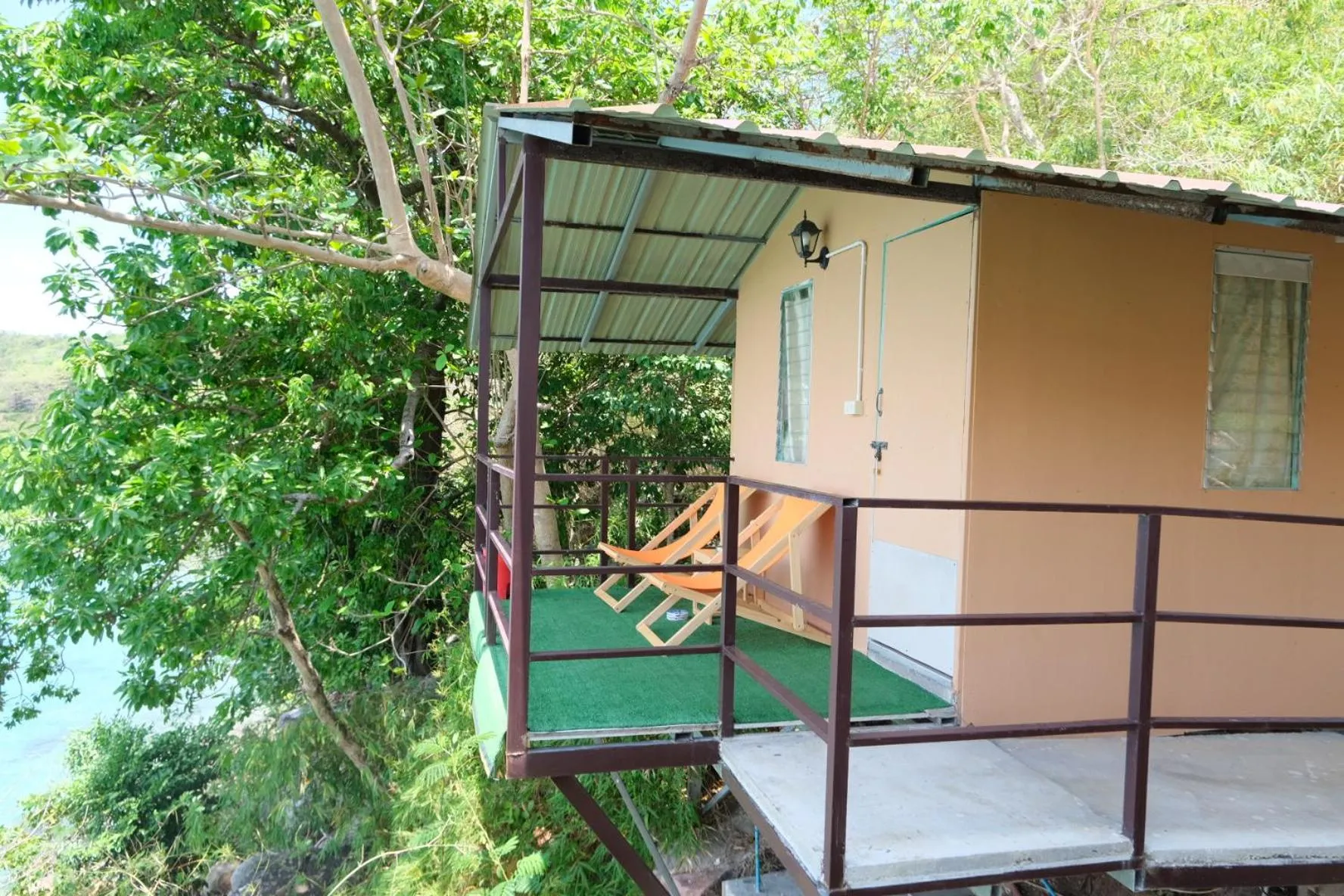 Balcony/Terrace in Phi Phi Seaside Bungalow