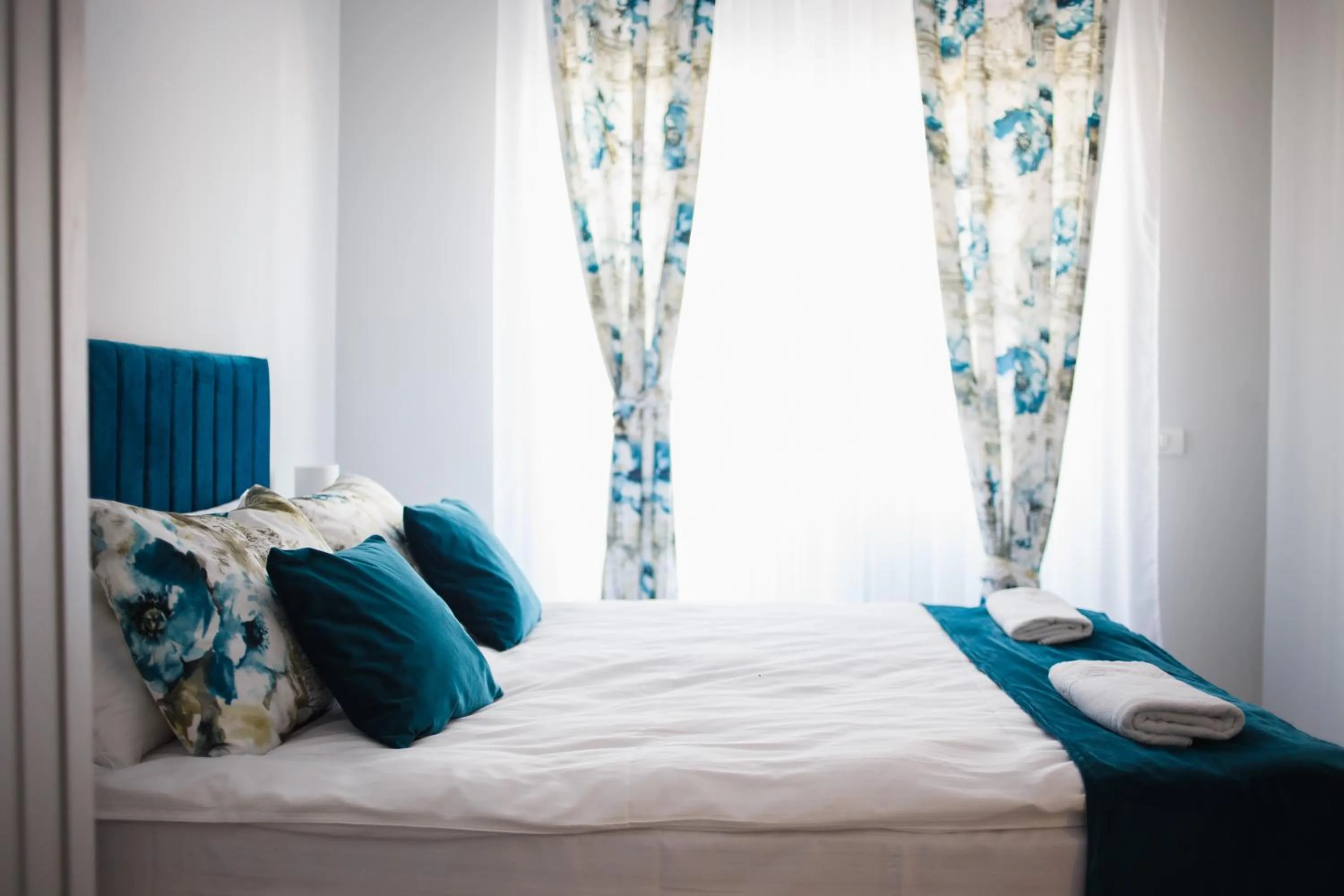 Bed in Retreat to a Stylish Home at West Residence