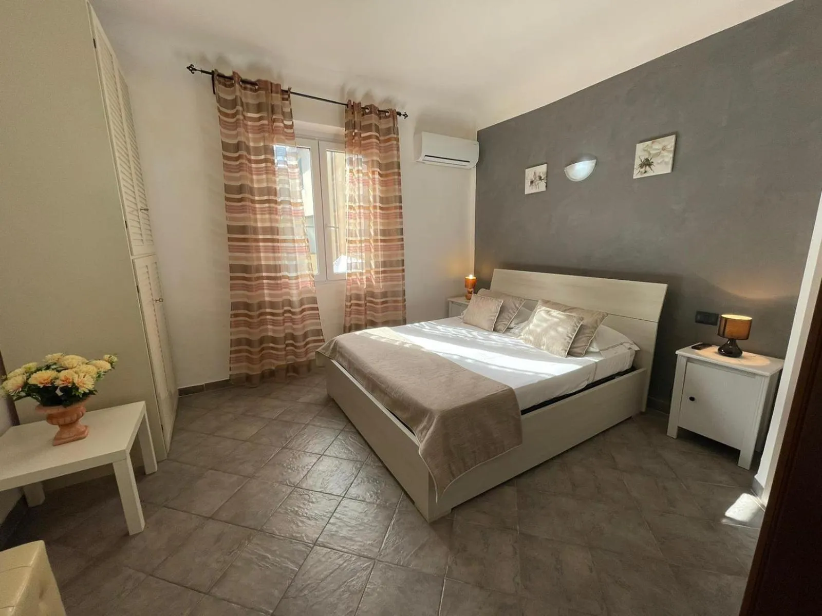 Bed in Homelink Firenze - The Key