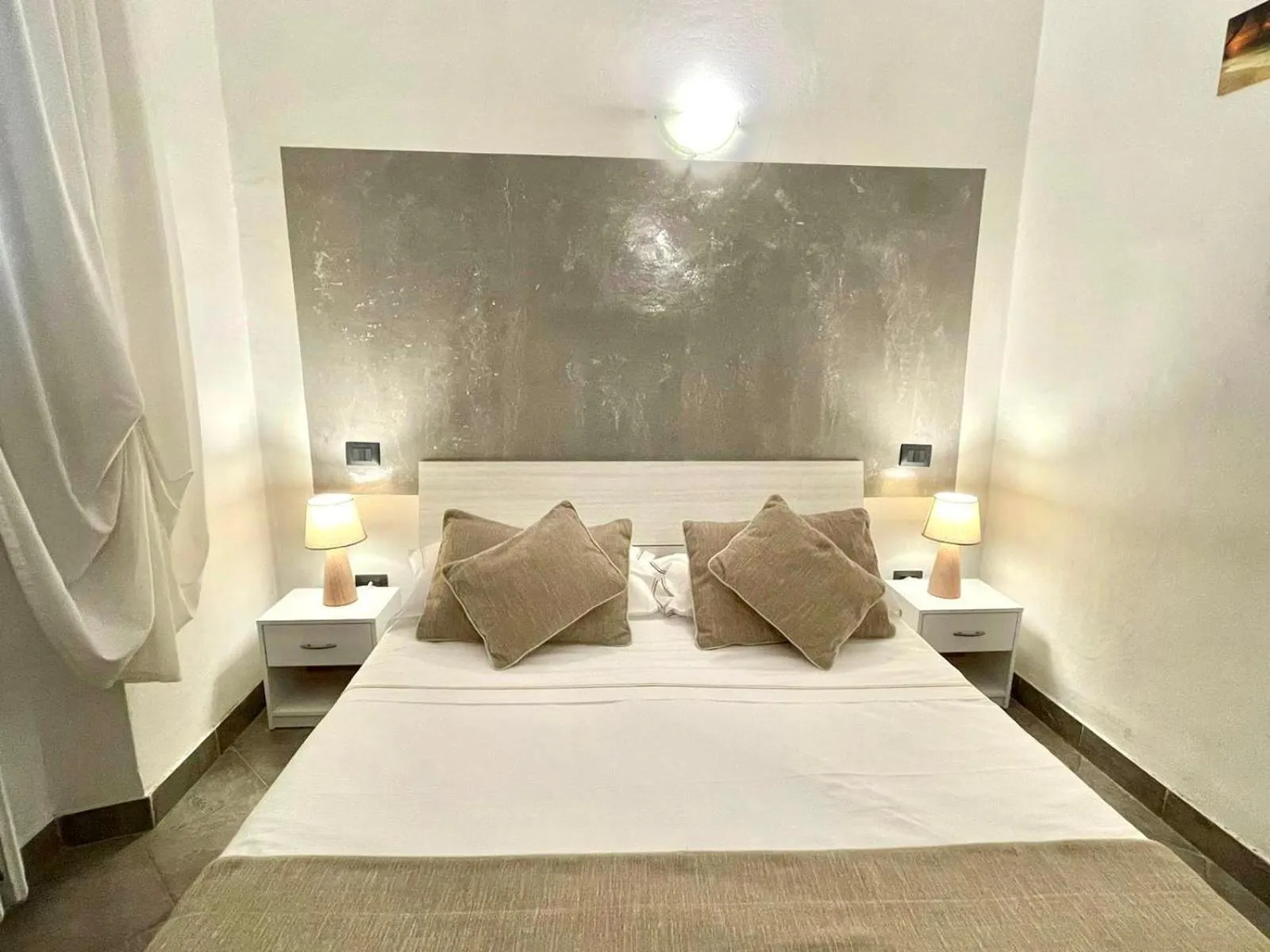 Bedroom, Bed in Homelink Firenze - The Key