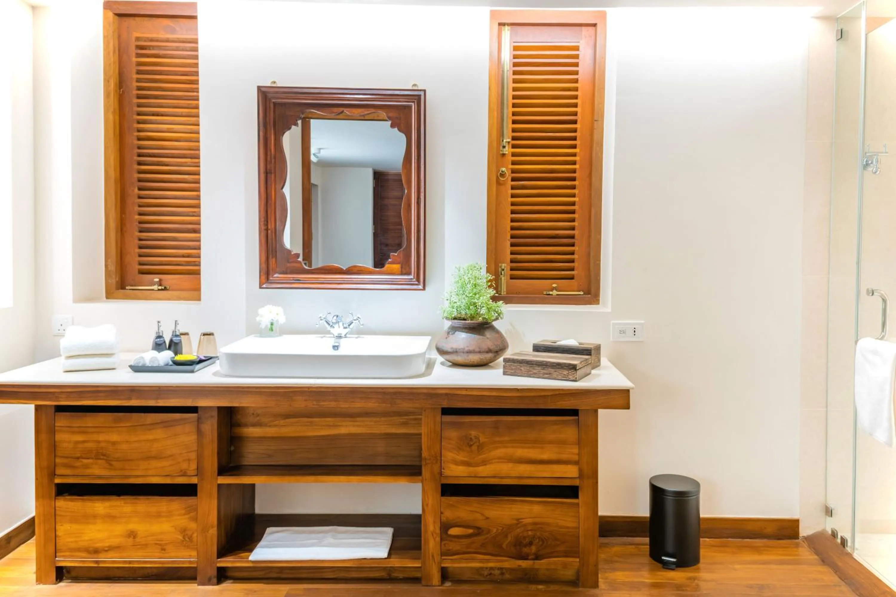 Bathroom in Ishq Colombo