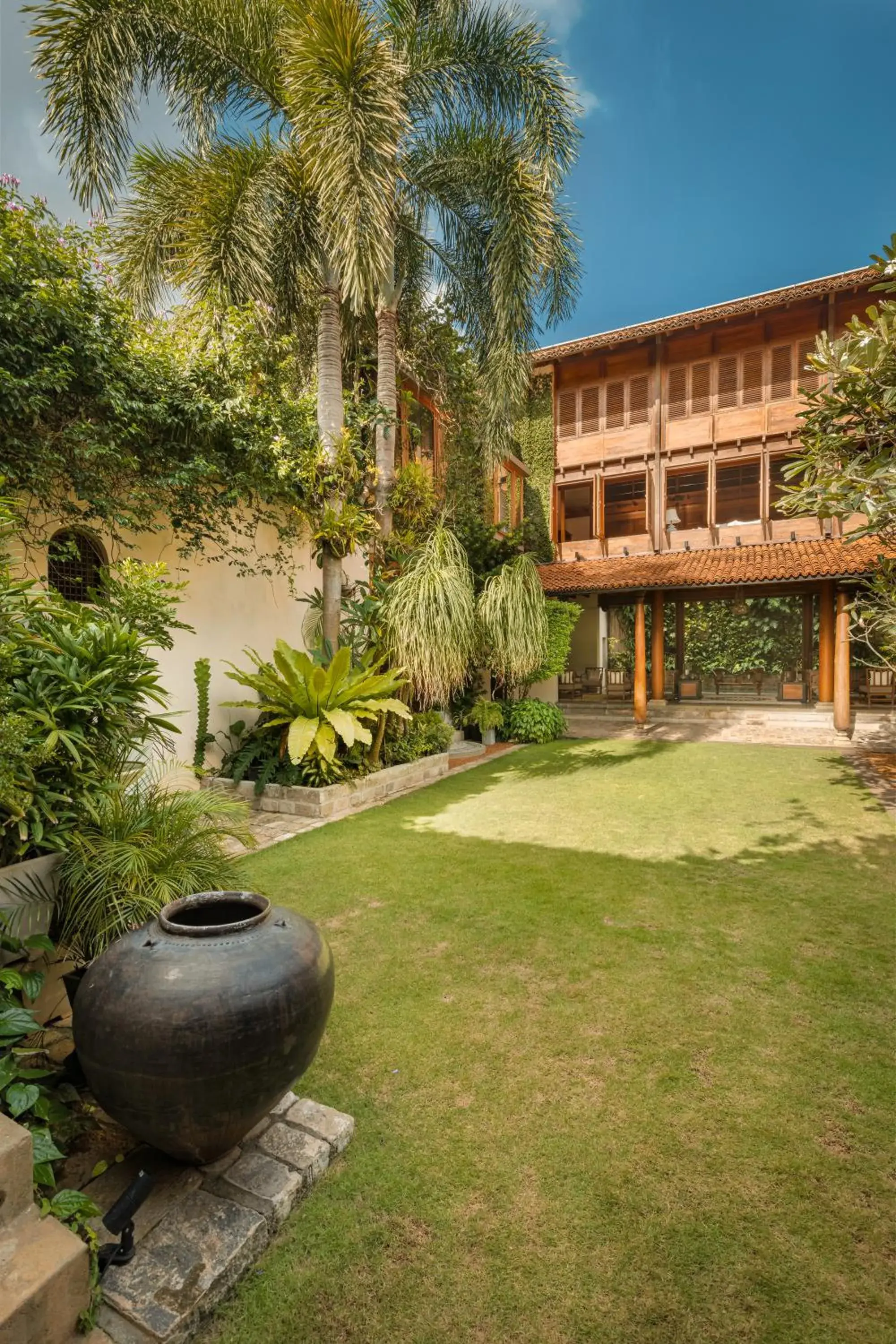 Property building in Ishq Colombo Property building in Ishq Colombo