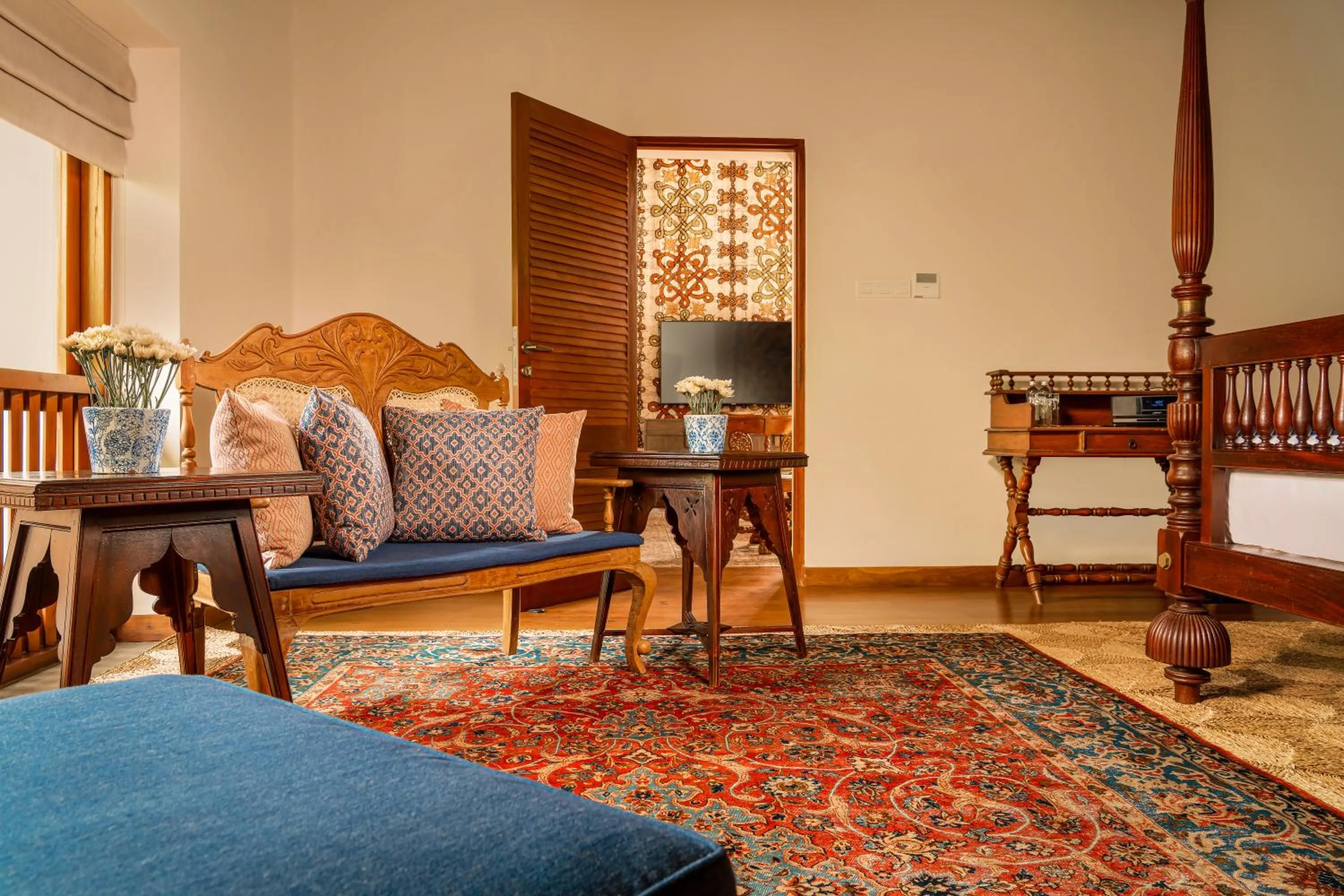 Seating area in Ishq Colombo