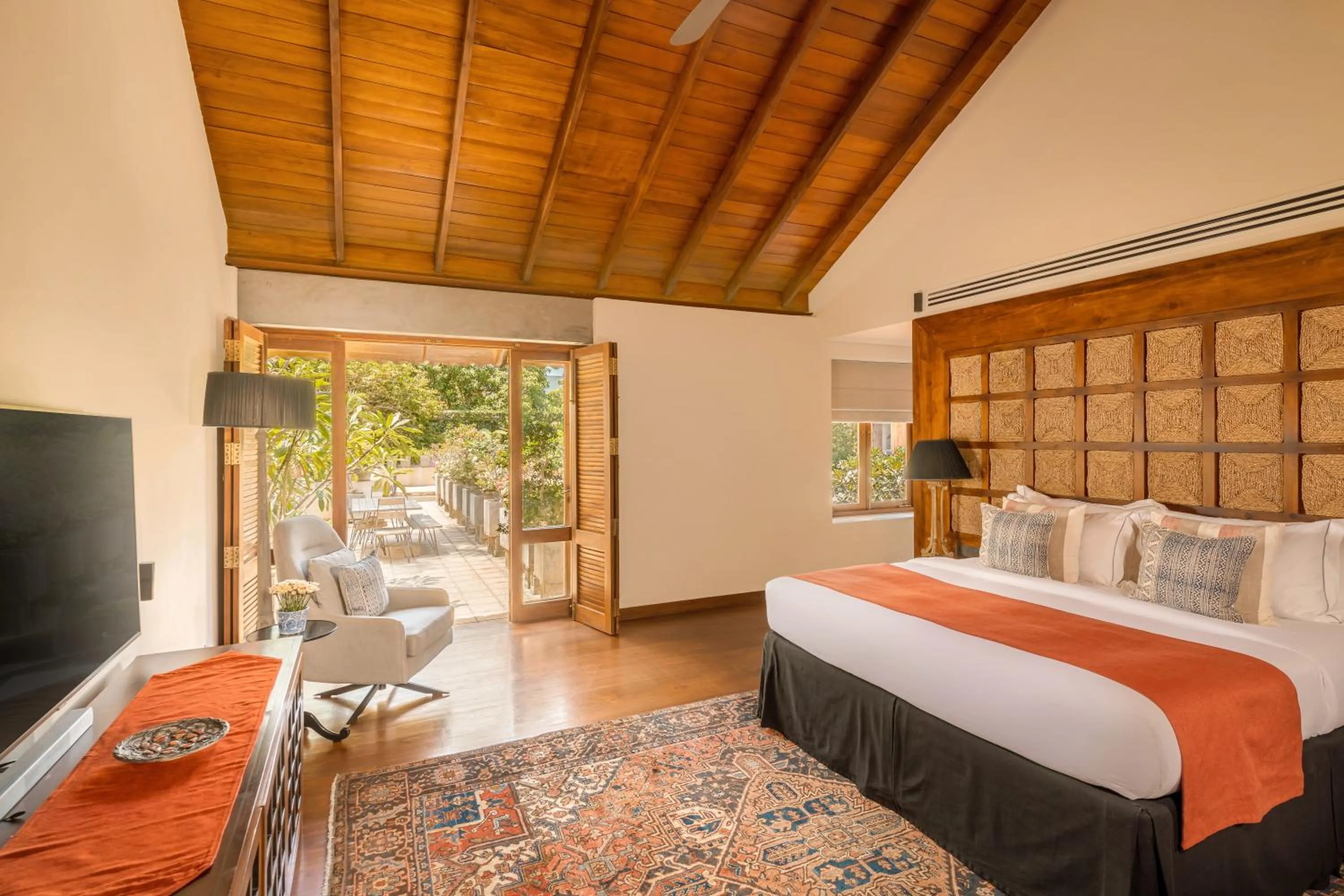 Bedroom, Bed in Ishq Colombo