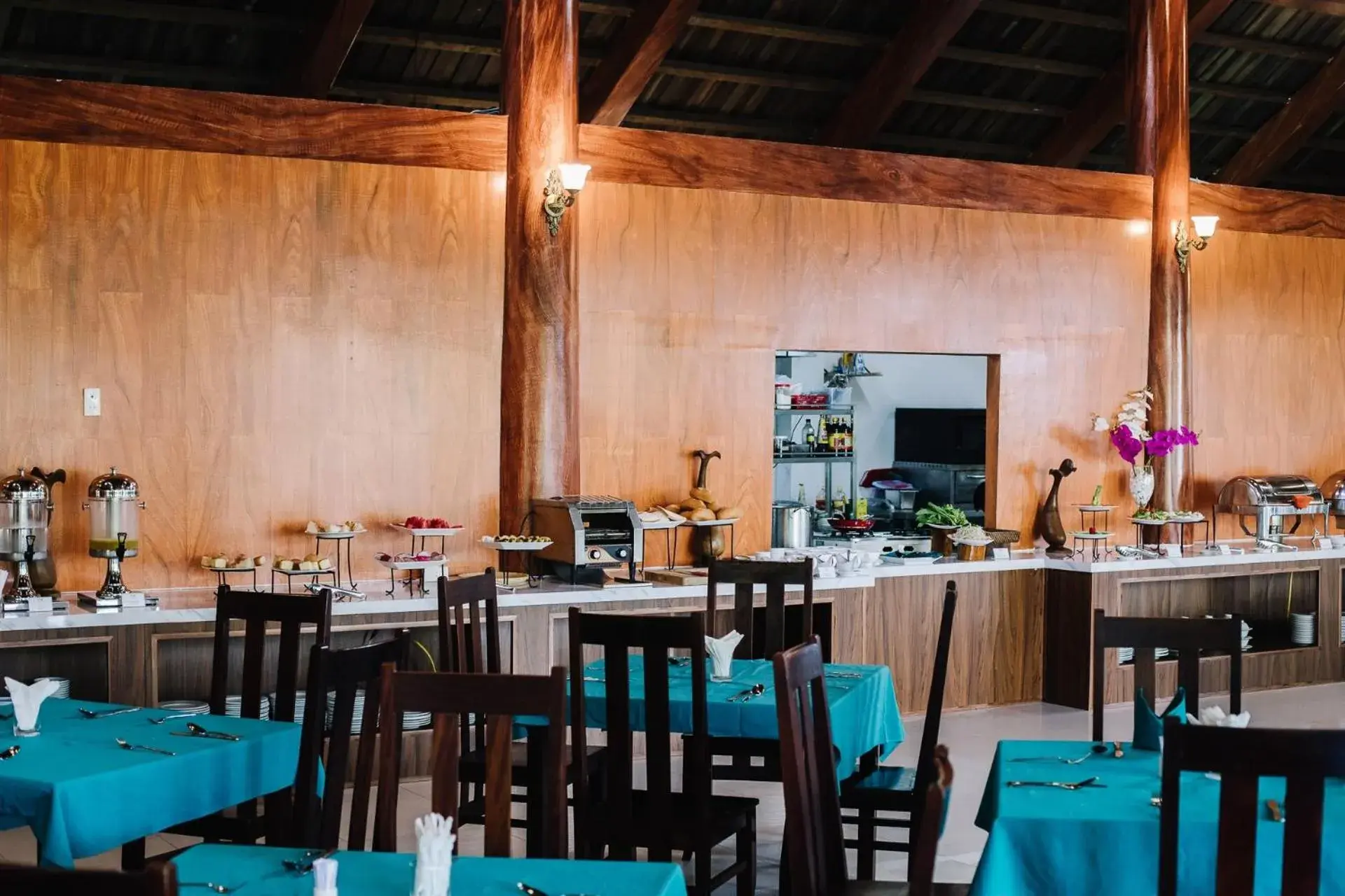 Restaurant/places to eat in Santa Garden Resort Restaurant/places to eat in Santa Garden Resort