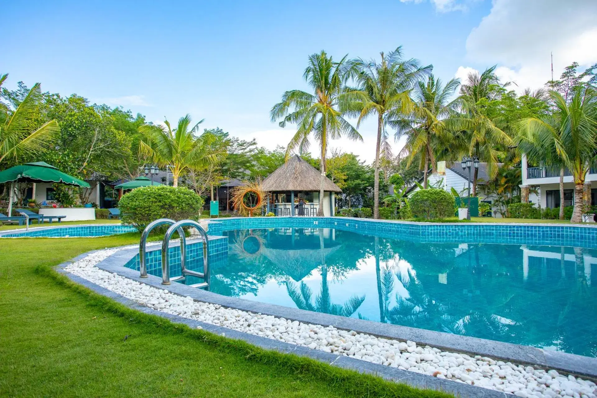 Swimming pool in Santa Garden Resort Swimming pool in Santa Garden Resort