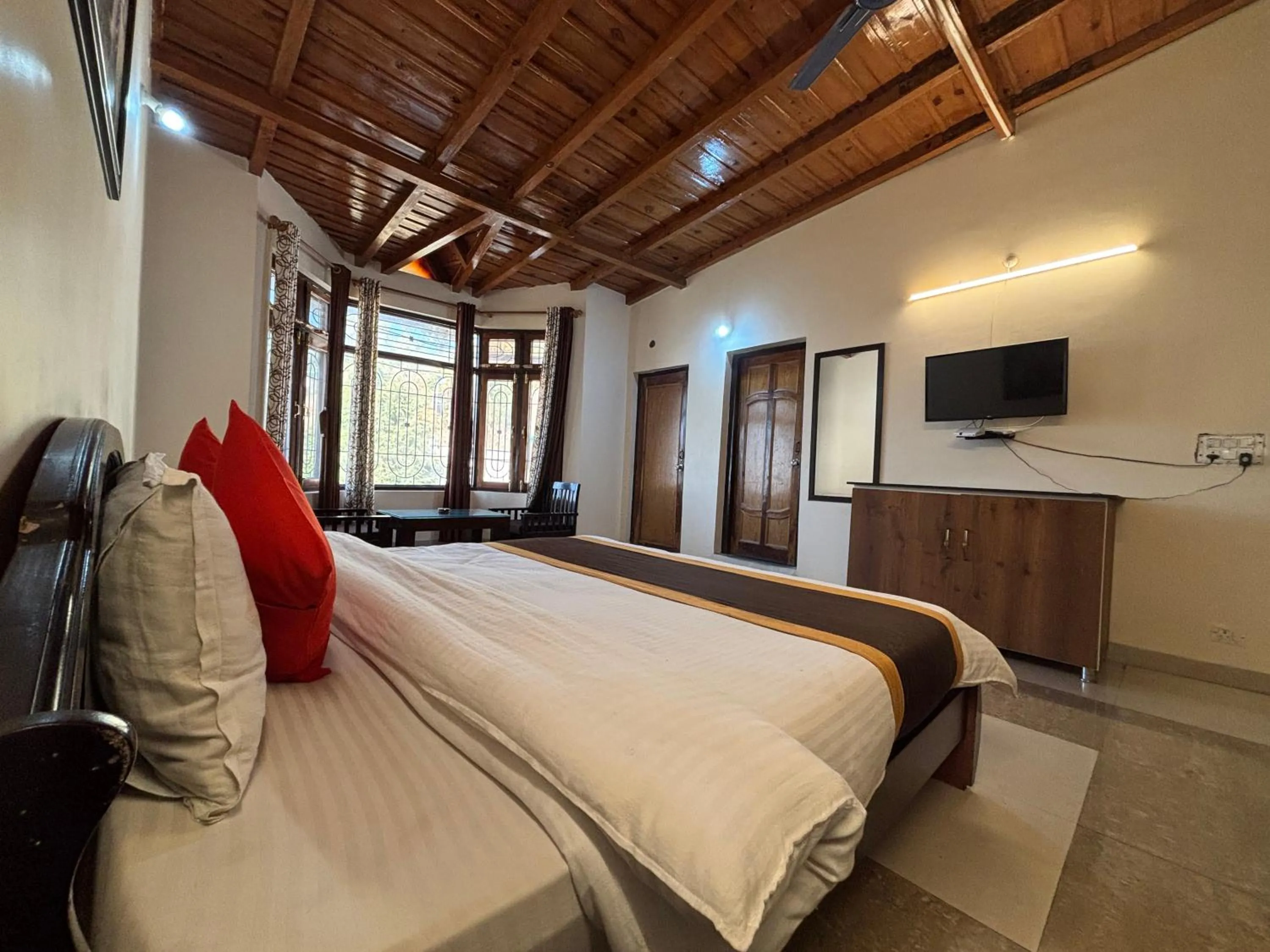 Bed in Hotel Goludev Valley View