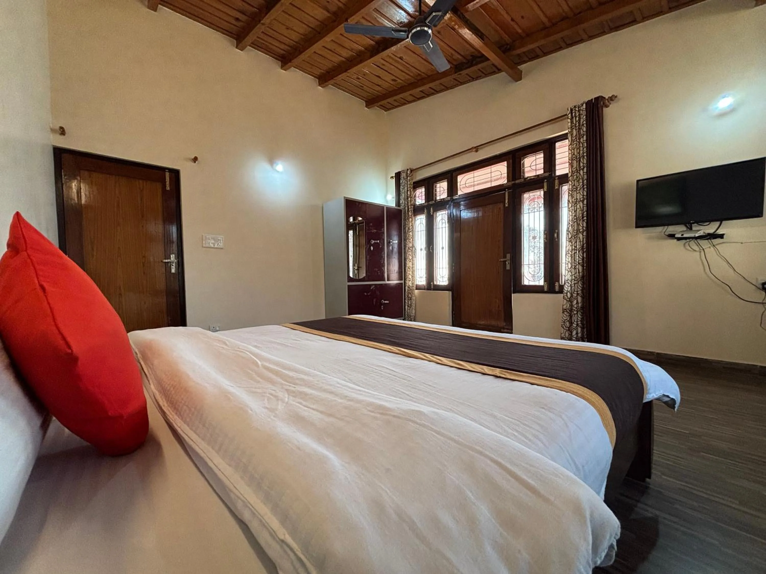 Bed in Hotel Goludev Valley View