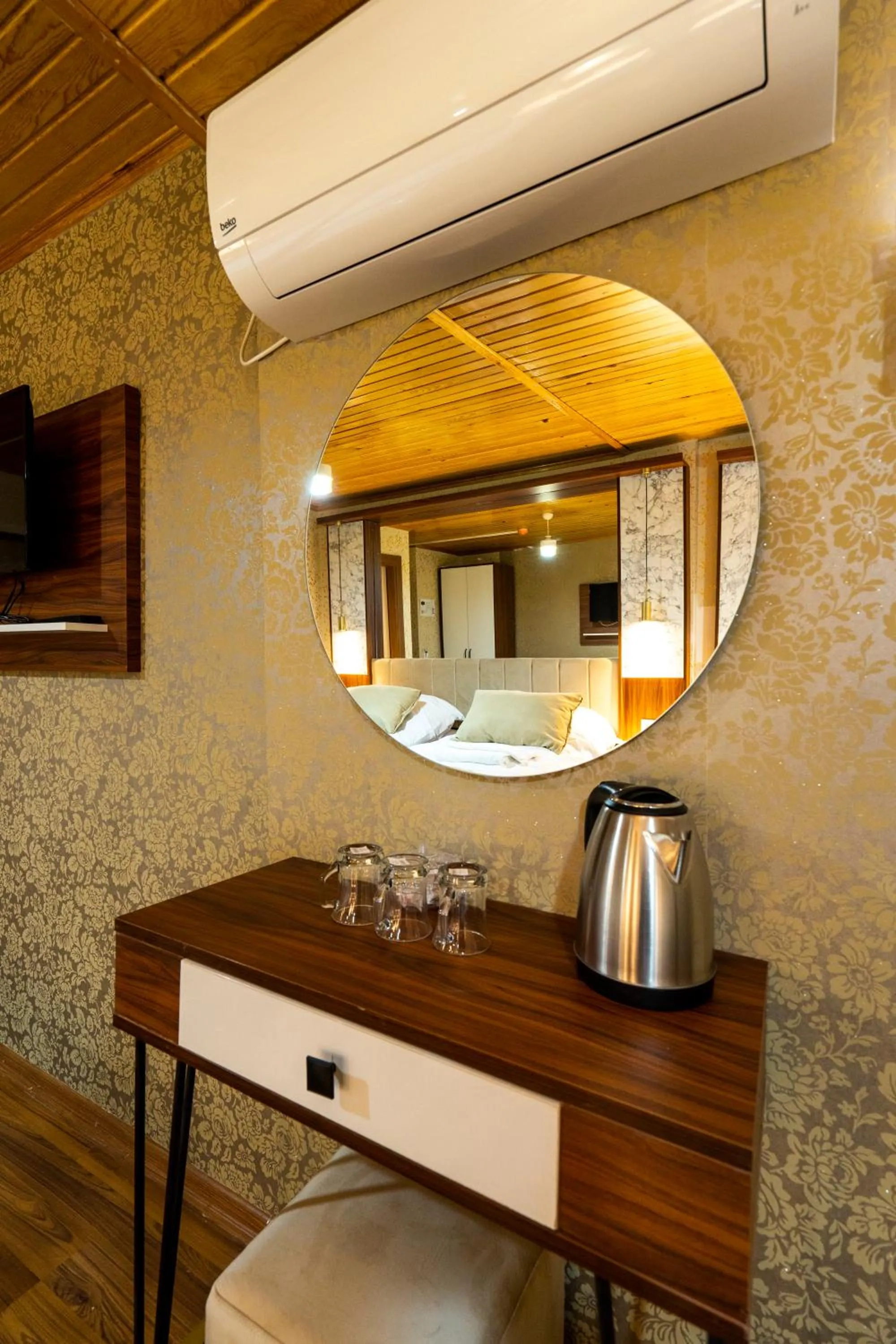 Coffee/tea facilities in Candy Hotel