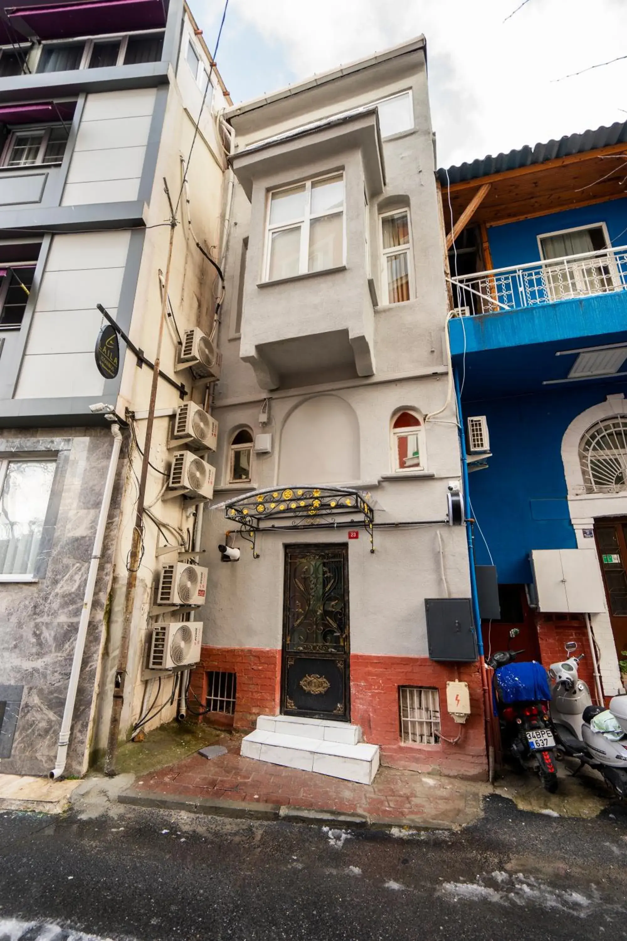 Property building in Candy Boutıque Property building in Candy Boutıque