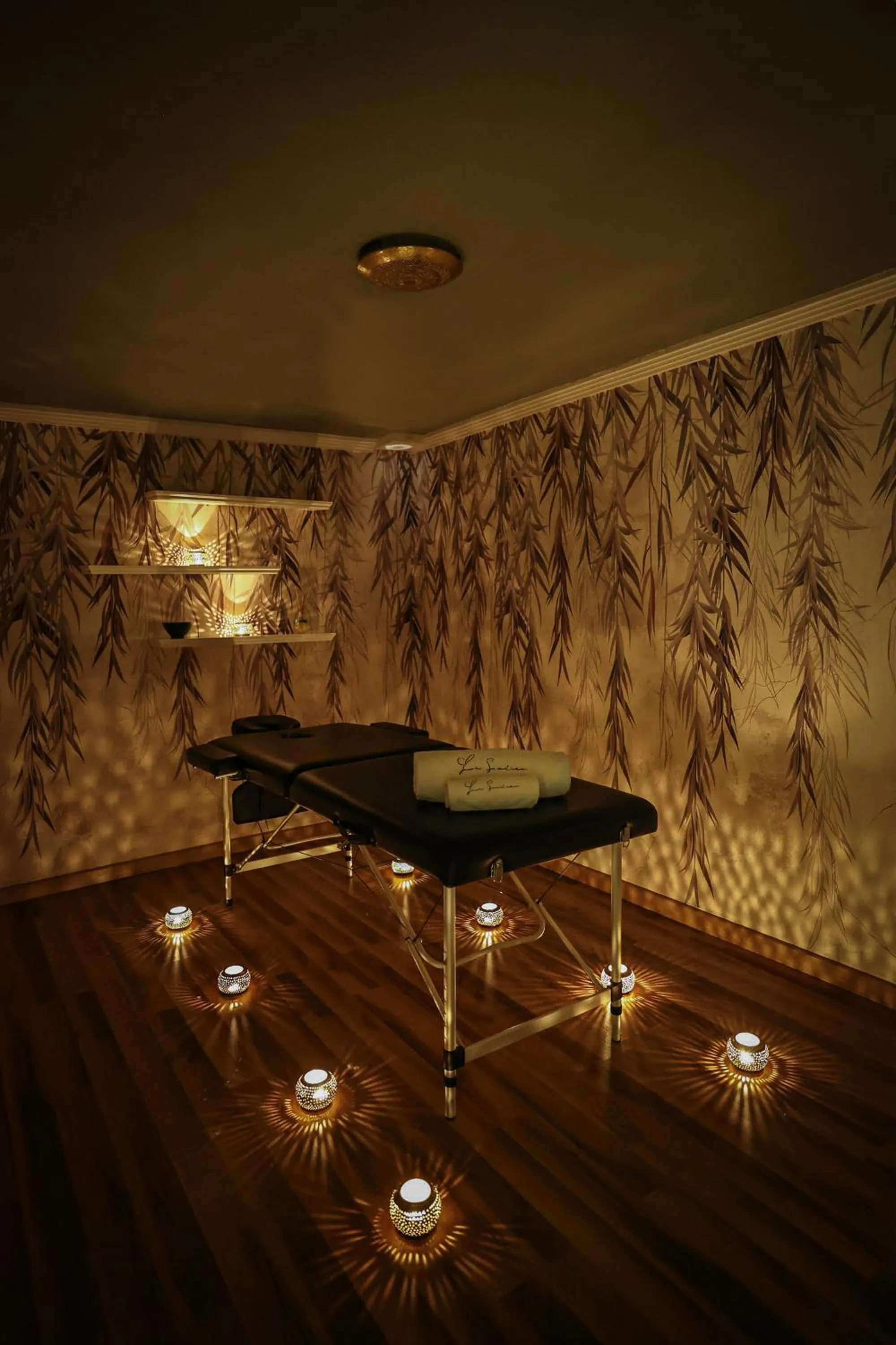 Massage in Riad Le Saadien ,Adult only