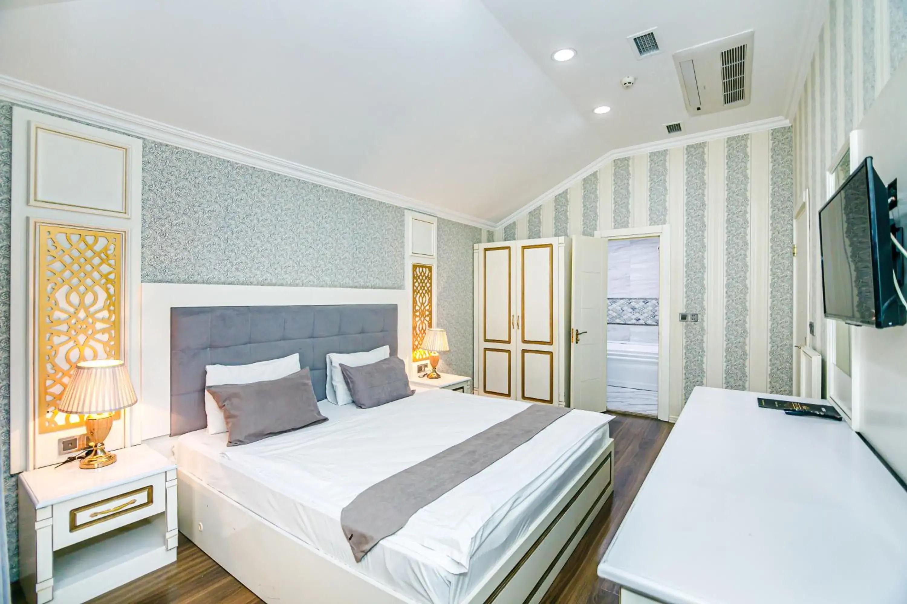 Bedroom, Bed in Maris Hotel Baku Bedroom, Bed in Maris Hotel Baku