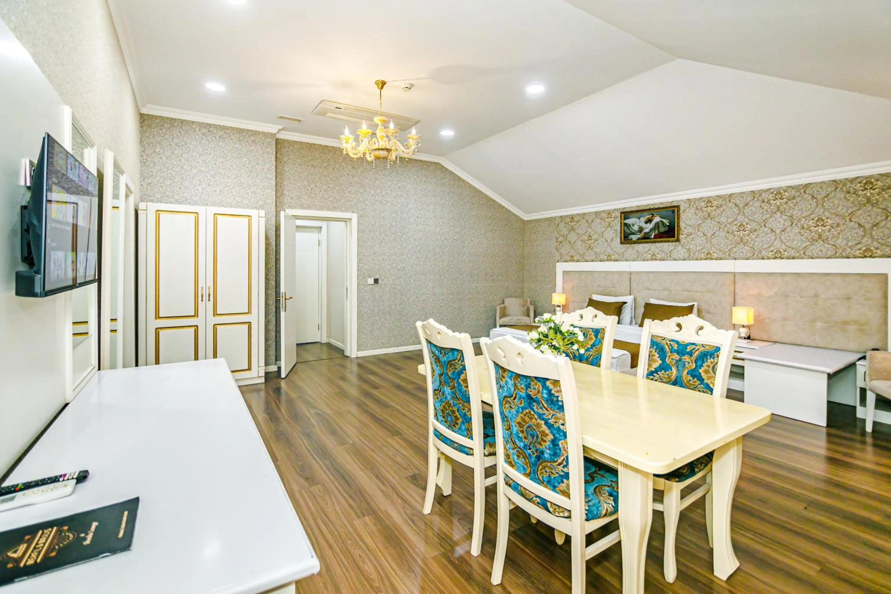 Seating area in Maris Hotel Baku