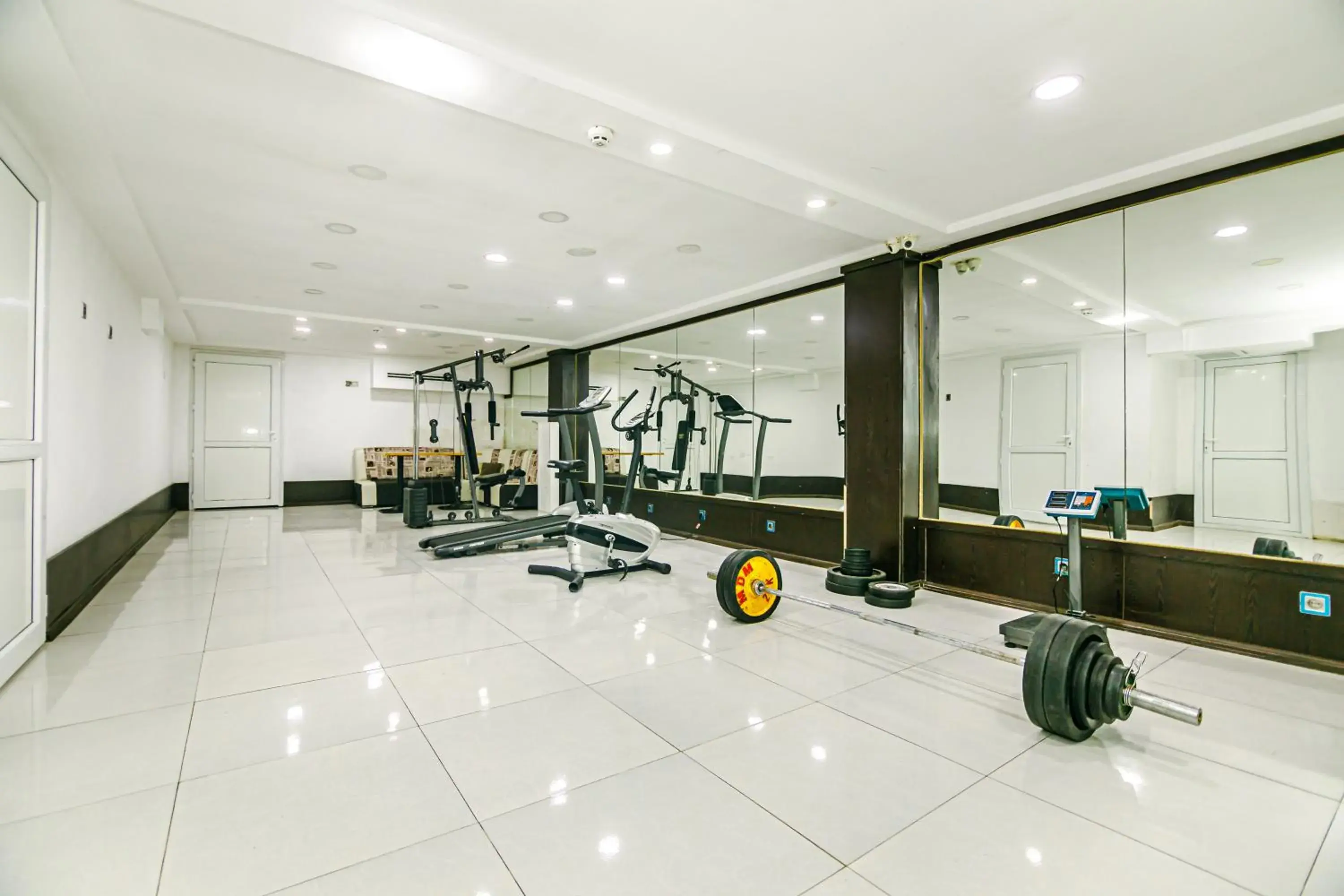 Fitness centre/facilities in Maris Hotel Baku Fitness centre/facilities in Maris Hotel Baku