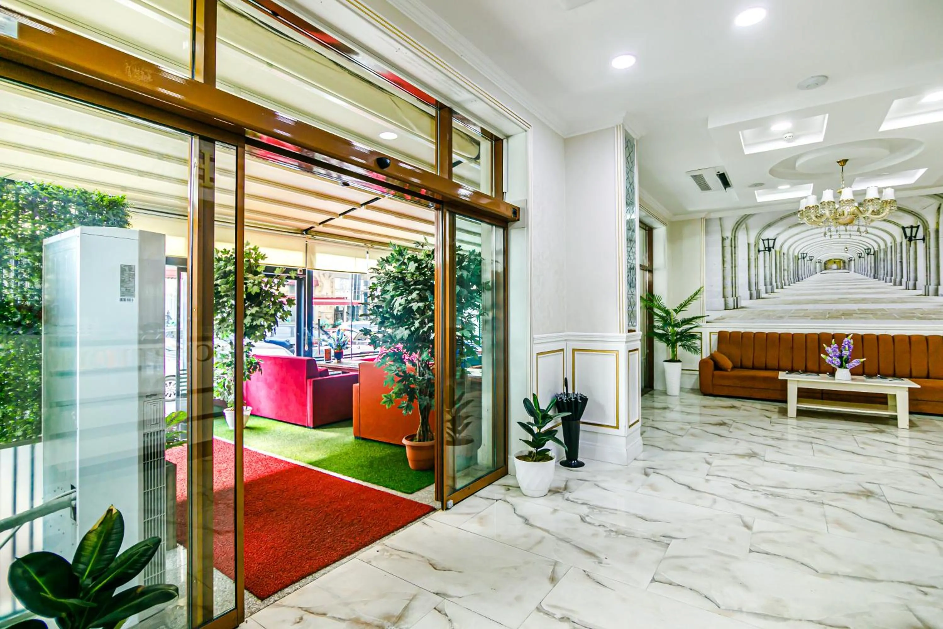 Facade/entrance in Maris Hotel Baku