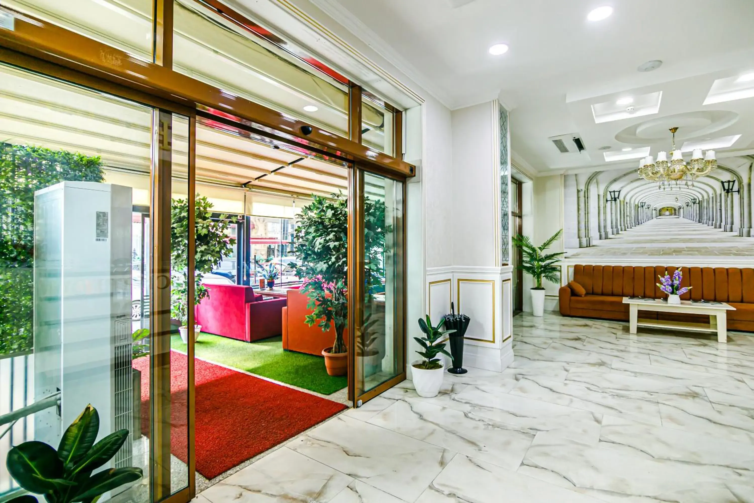 Facade/entrance in Maris Hotel Baku Facade/entrance in Maris Hotel Baku