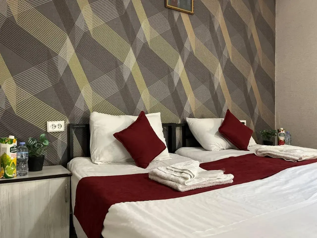 Twin Room with Shared Bathroom - single occupancy in The Palms Hostel Twin Room with Shared Bathroom - single occupancy in The Palms Hostel