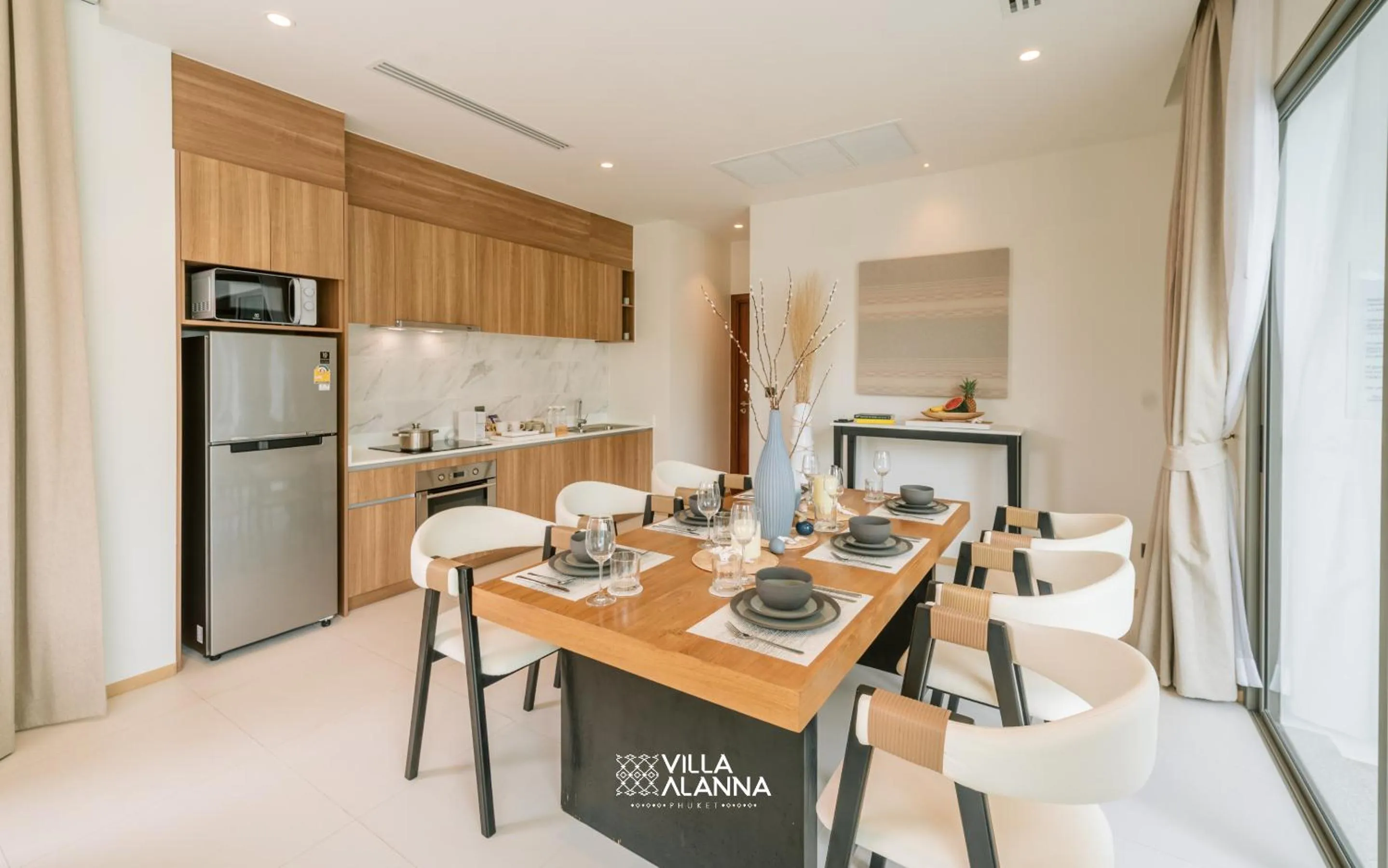 Kitchen or kitchenette in Villa Alanna Phuket