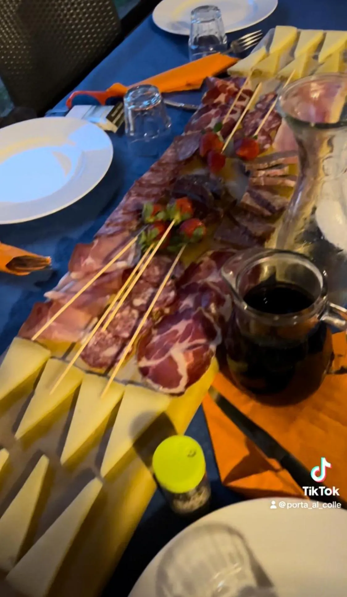 Restaurant/places to eat in Agriturismo Porta al Colle
