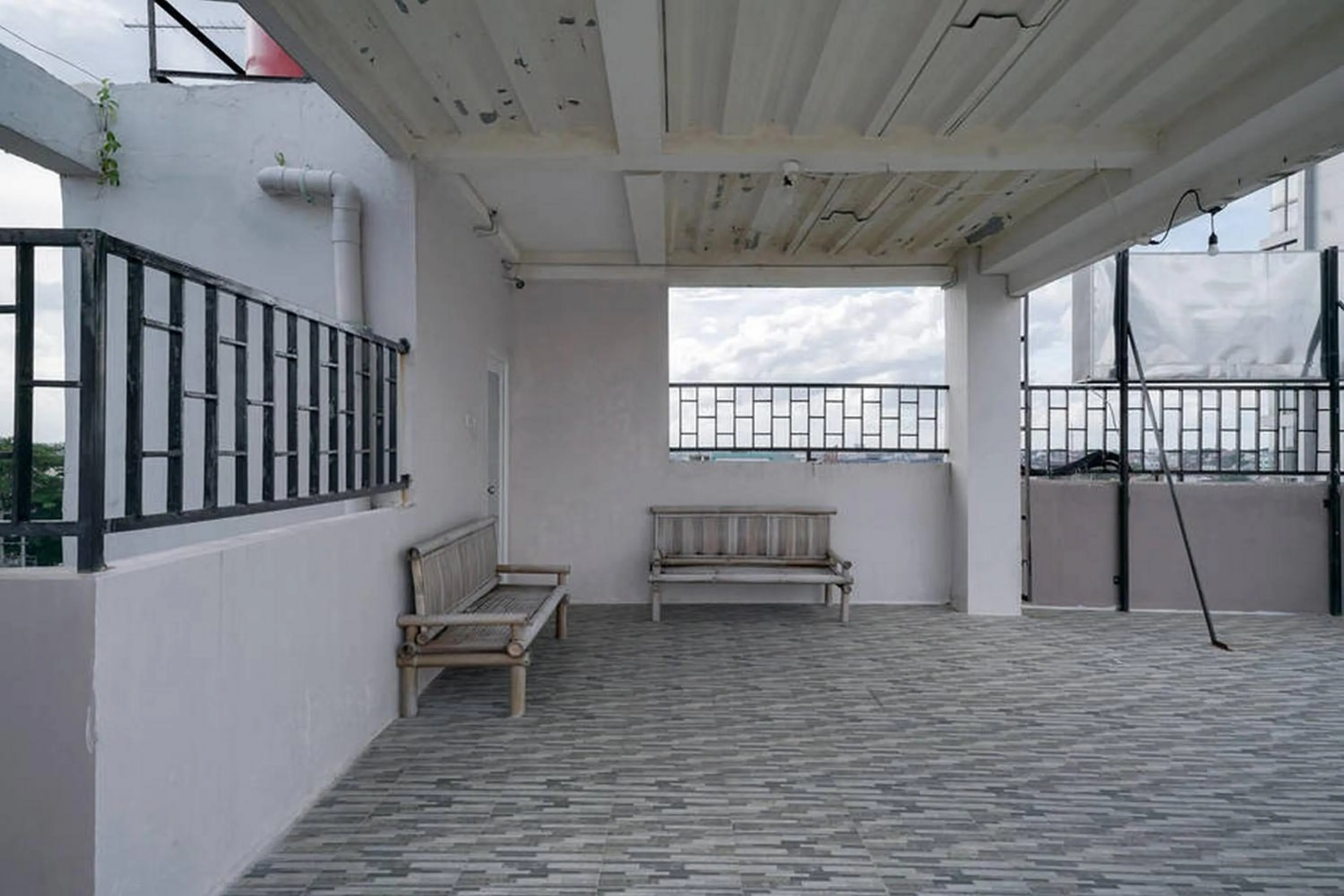 Balcony/Terrace in Urbanview Hotel Bari Syariah Palembang By RedDoorz