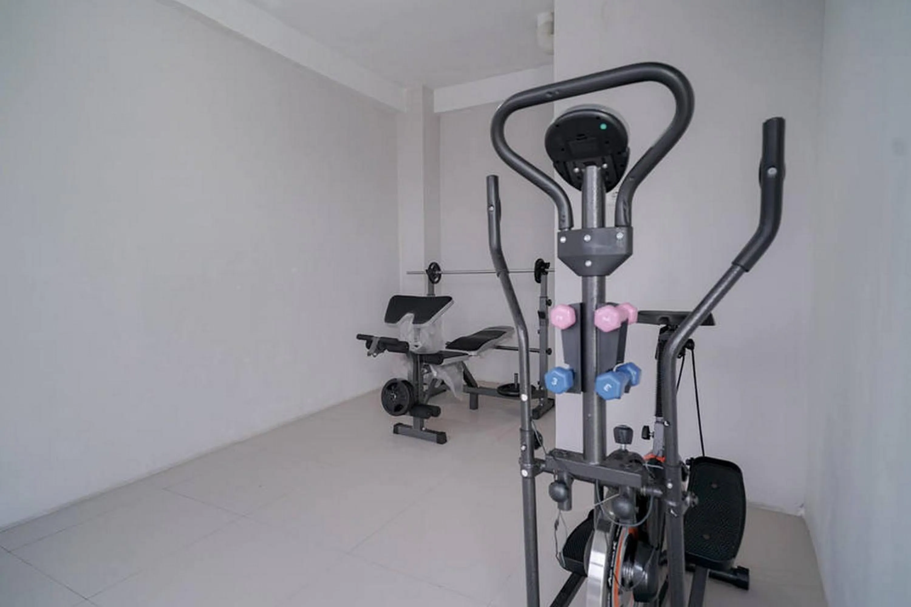 Sports in Urbanview Hotel Bari Syariah Palembang By RedDoorz