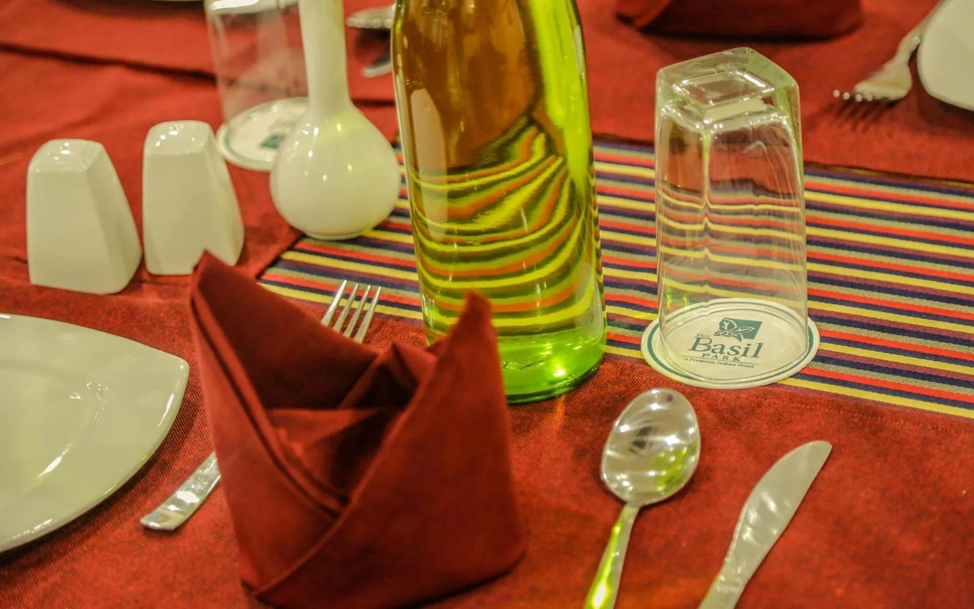 Restaurant/places to eat in The Basil Park