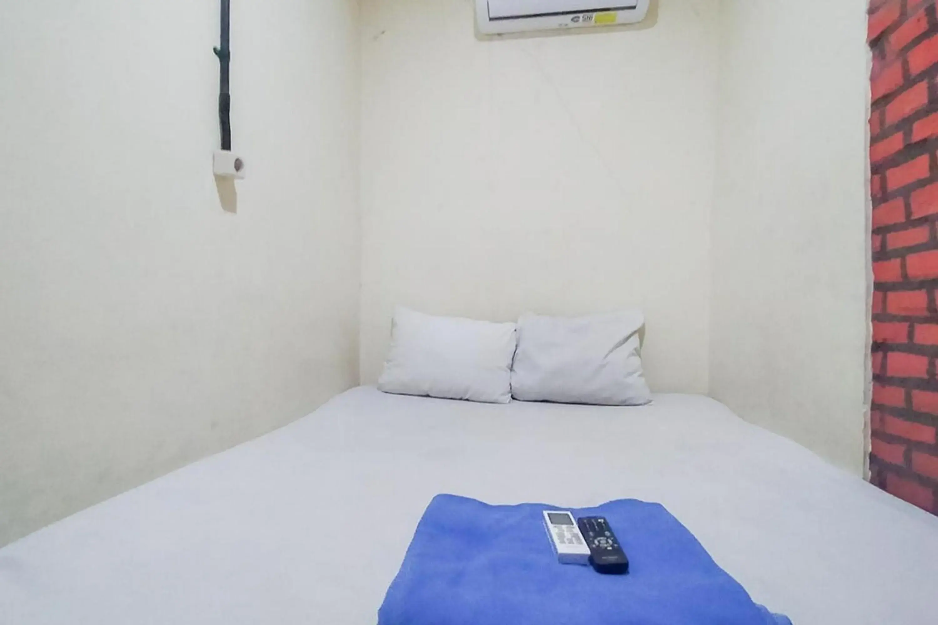 Bed in Swahouse Tanjung Priok Syariah Mitra RedDoorz Bed in Swahouse Tanjung Priok Syariah Mitra RedDoorz