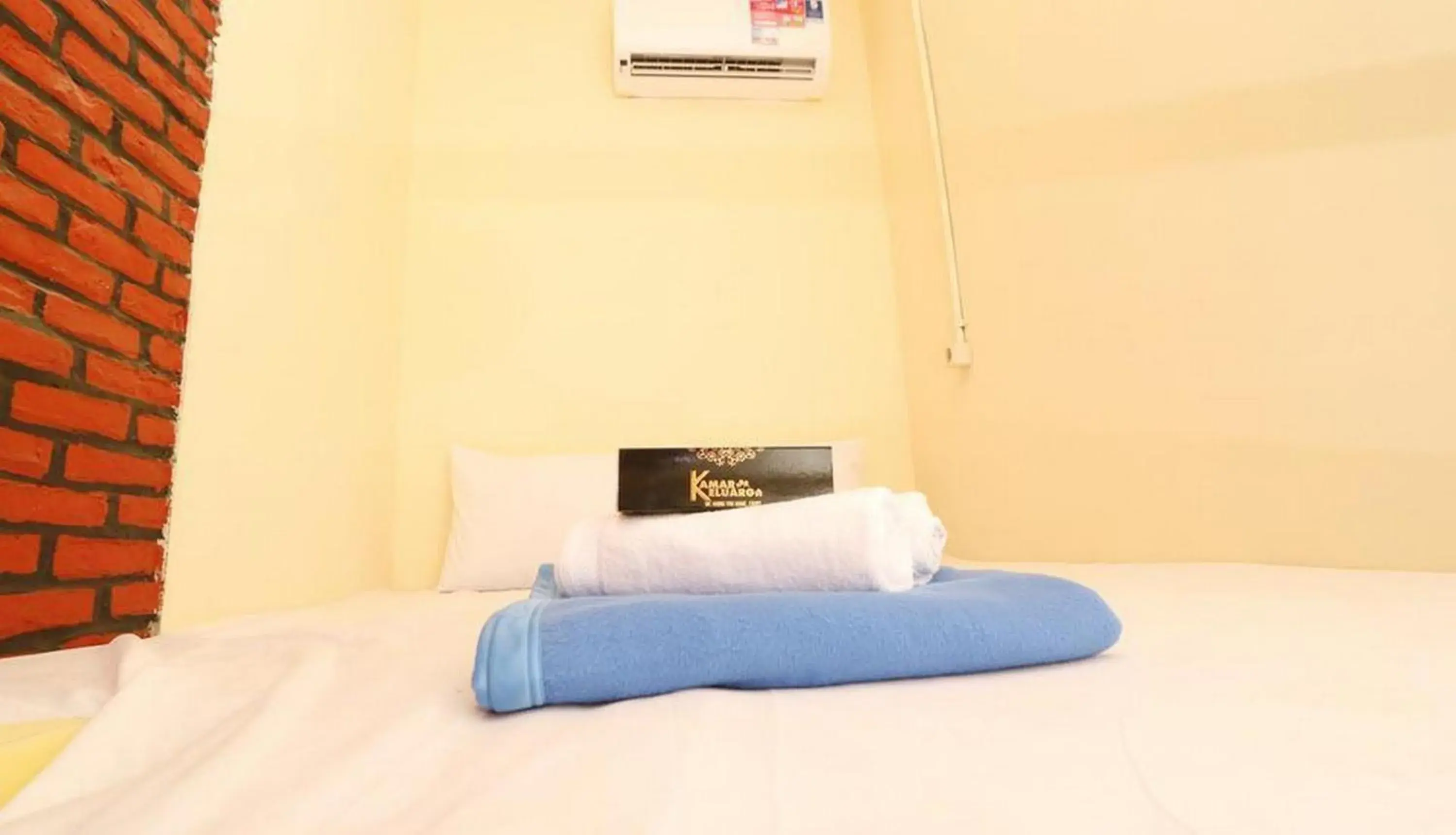 Bed in Swahouse Tanjung Priok Syariah Mitra RedDoorz Bed in Swahouse Tanjung Priok Syariah Mitra RedDoorz