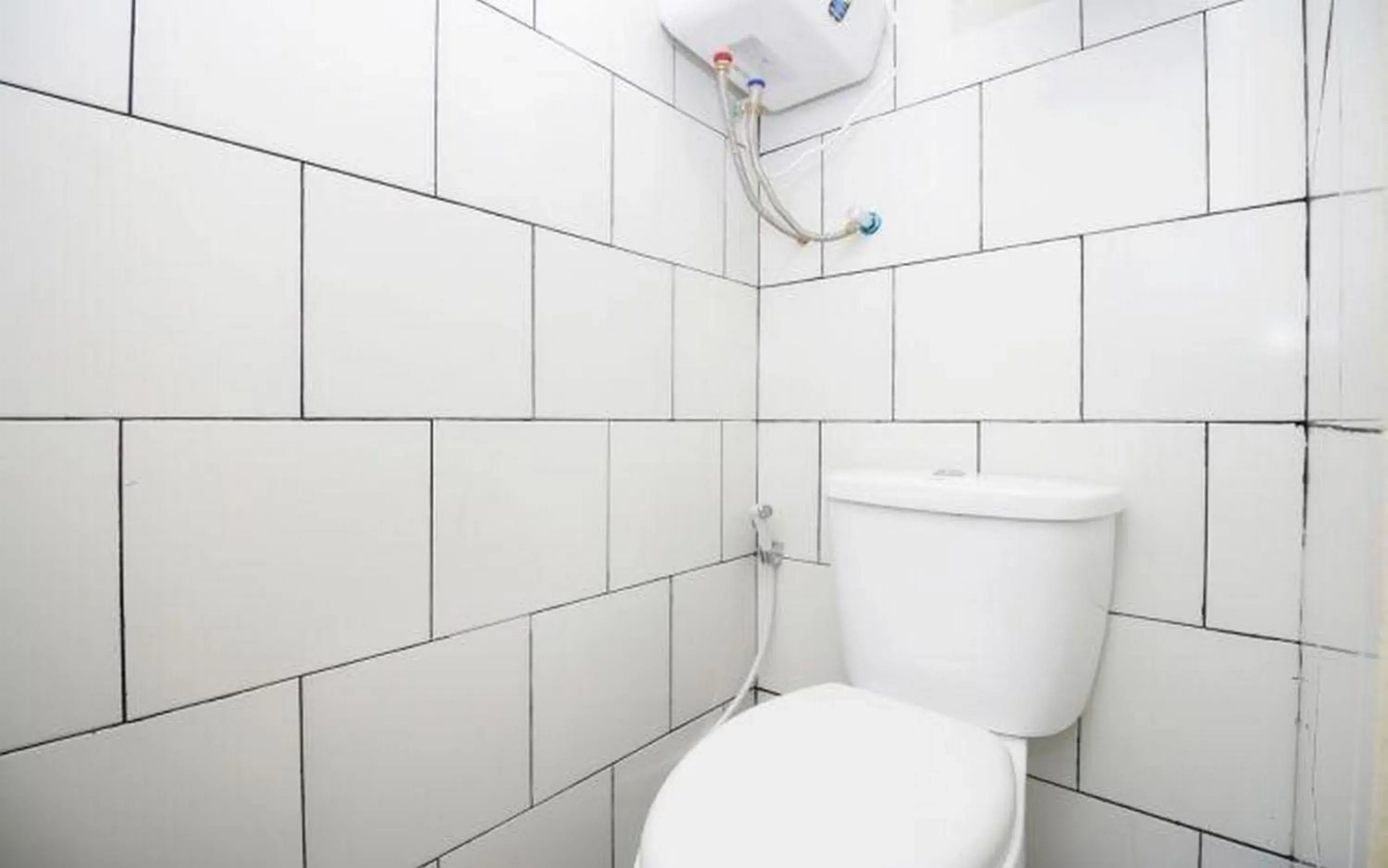 Bathroom in Swahouse Tanjung Priok Syariah Mitra RedDoorz Bathroom in Swahouse Tanjung Priok Syariah Mitra RedDoorz