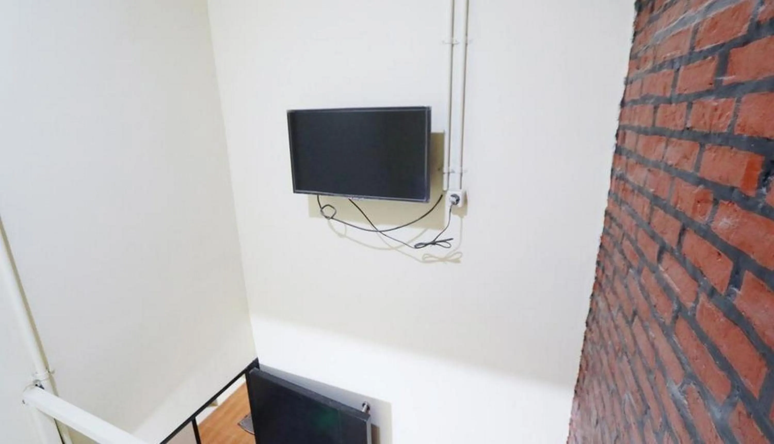 TV and multimedia in Swahouse Tanjung Priok Syariah Mitra RedDoorz