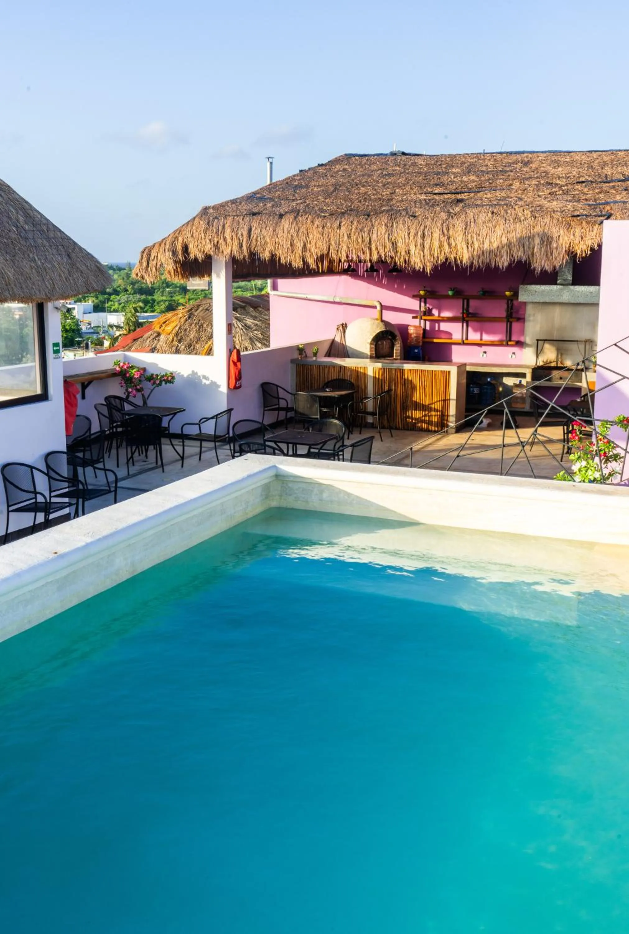 Swimming pool in Itza Hotel Akumal
