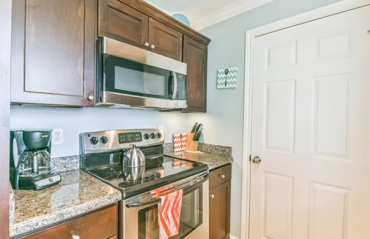 Kitchen or kitchenette in Island Getaway