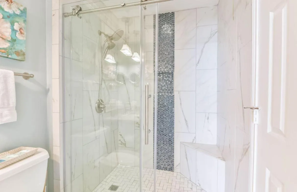 Shower in Island Getaway