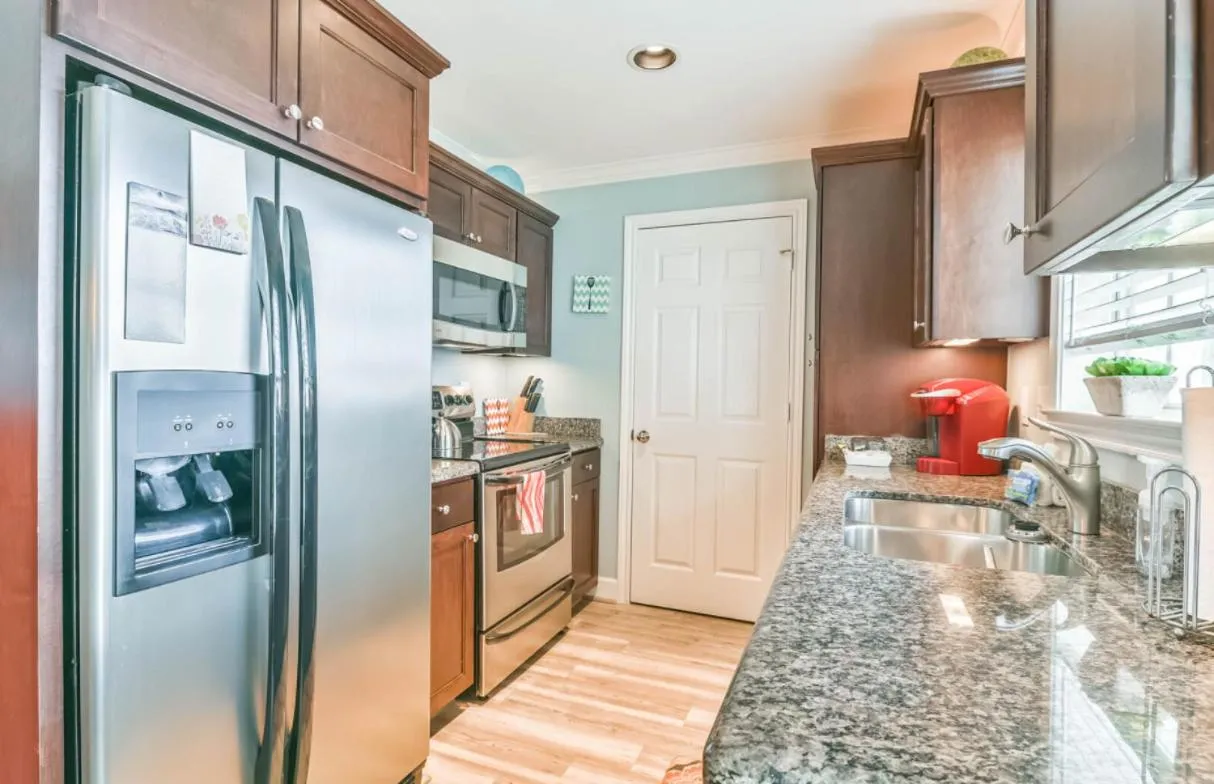 Kitchen or kitchenette in Island Getaway