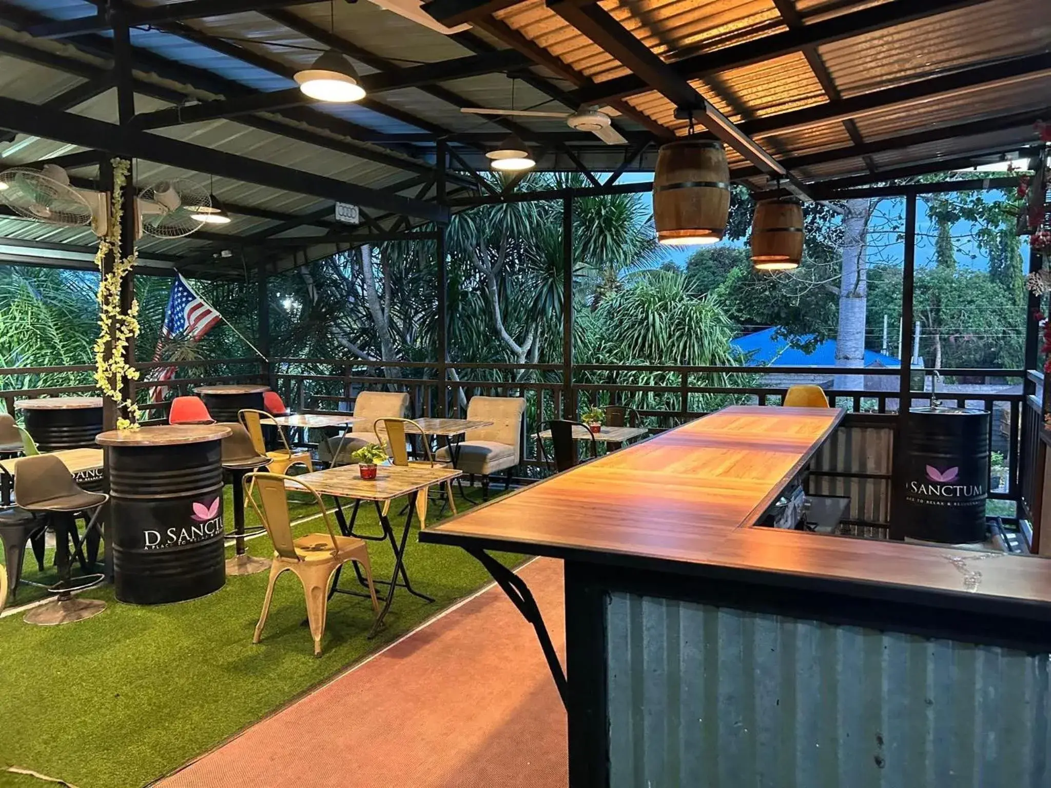 Restaurant/places to eat in D Sanctum Resort Restaurant/places to eat in D Sanctum Resort